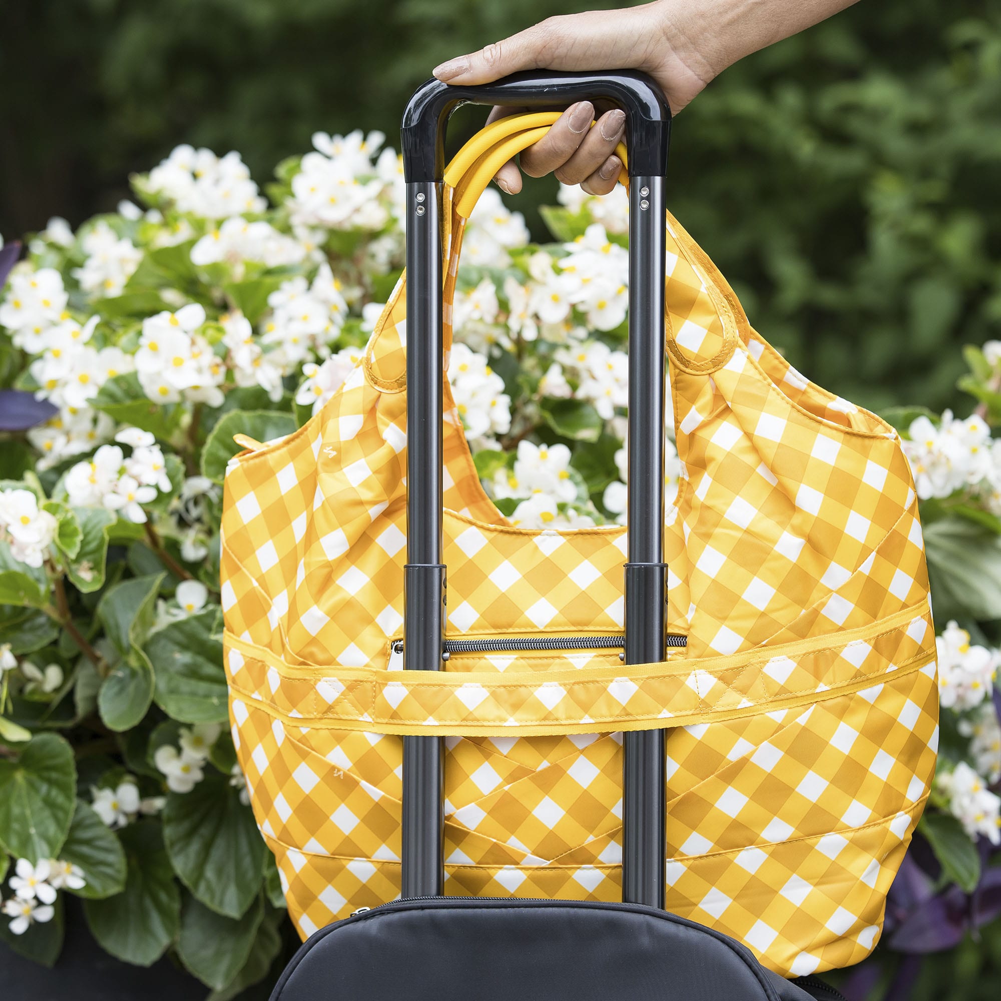 Gondola SE Tote Bag - - GondolaSE_Lifestyle_05_eb3fc232-6814-4065-925b-294e2f3c90a4