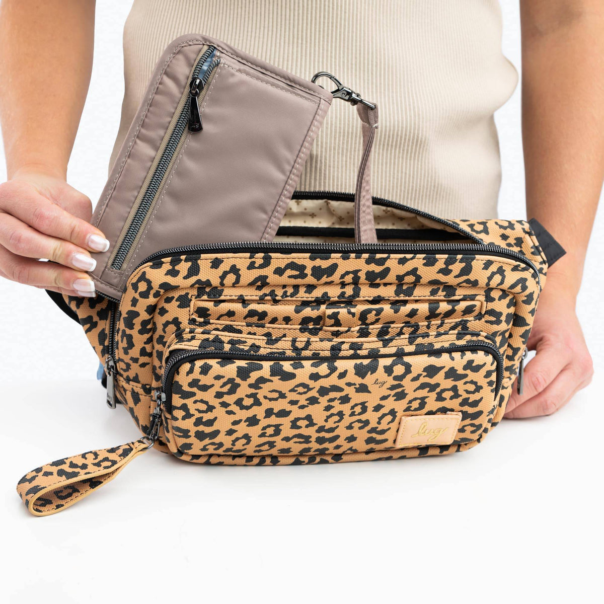 Hitch Matte Luxe VL Belt Bag - - HitchML_Lifestyle_03_43a351bc-c2a5-431c-9f37-c4126c09f73d