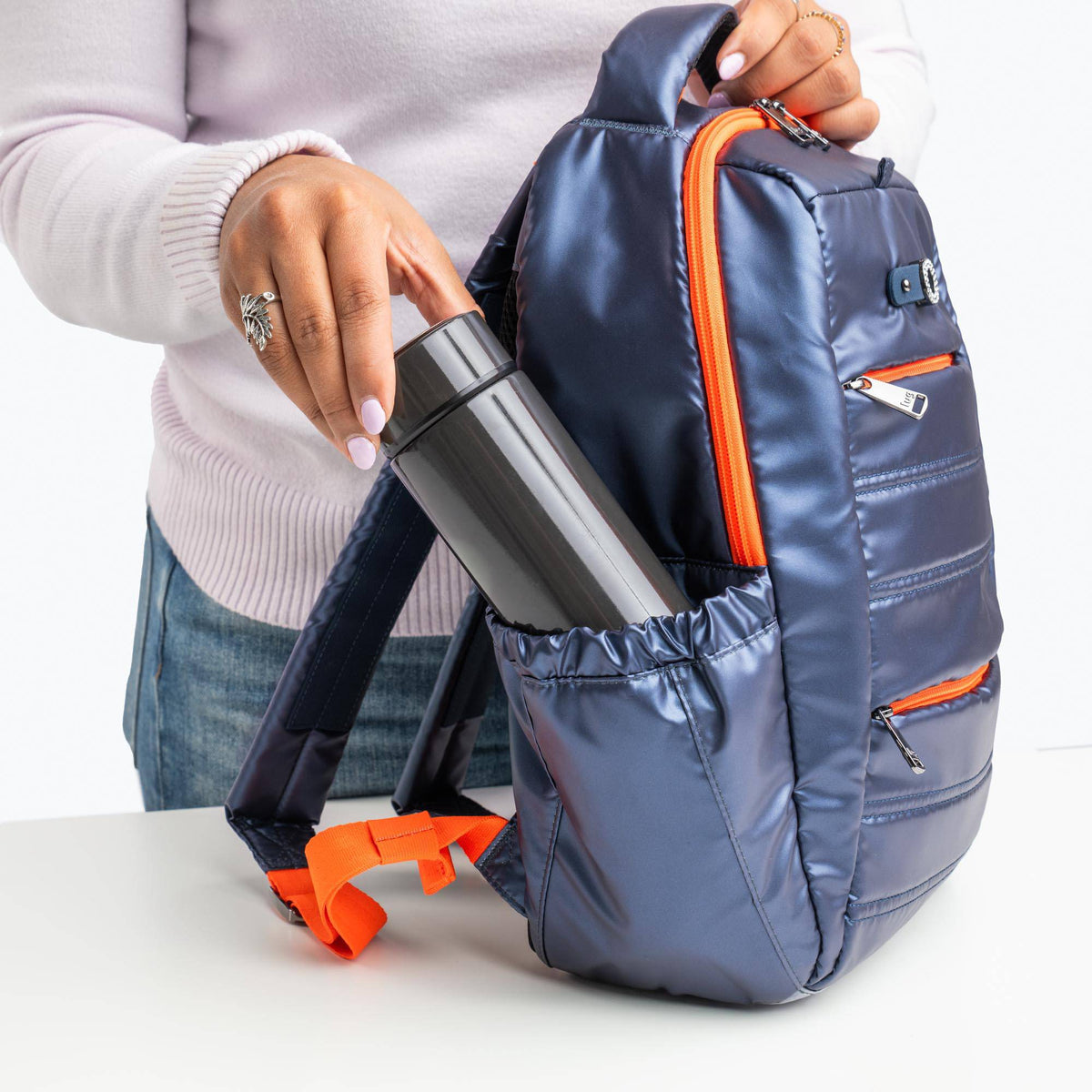 Hopper SE Backpack - - HopperSE_Lifestyle_03