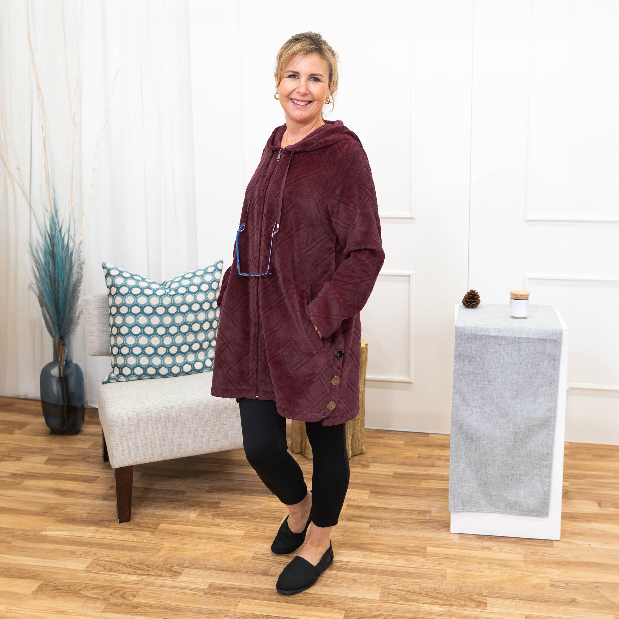 Huddle Plush Zip Lounger - 1XL EVERGLADE - Huddle_Lifestyle_02