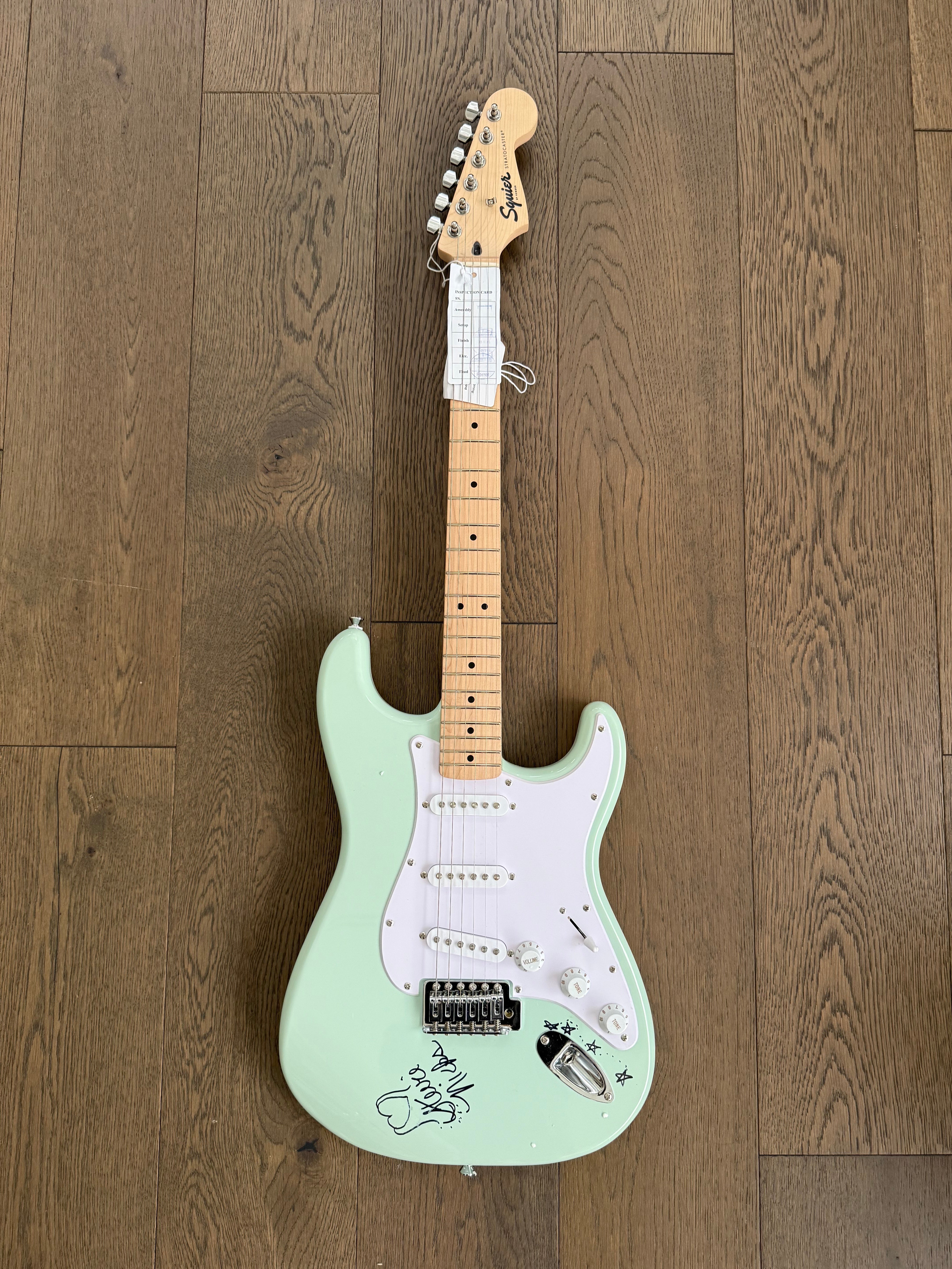 Stevie Nicks Autographed Guitar – A Rare Collector’s Treasure Est. Value $3,000 - - IMG_4629