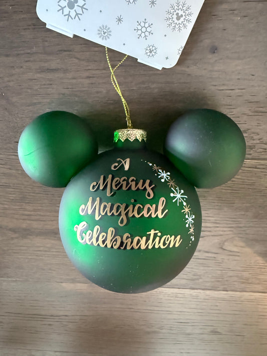 Disney Holiday Ornament – Green Edition Signed by Performers #2 - - IMG_4631