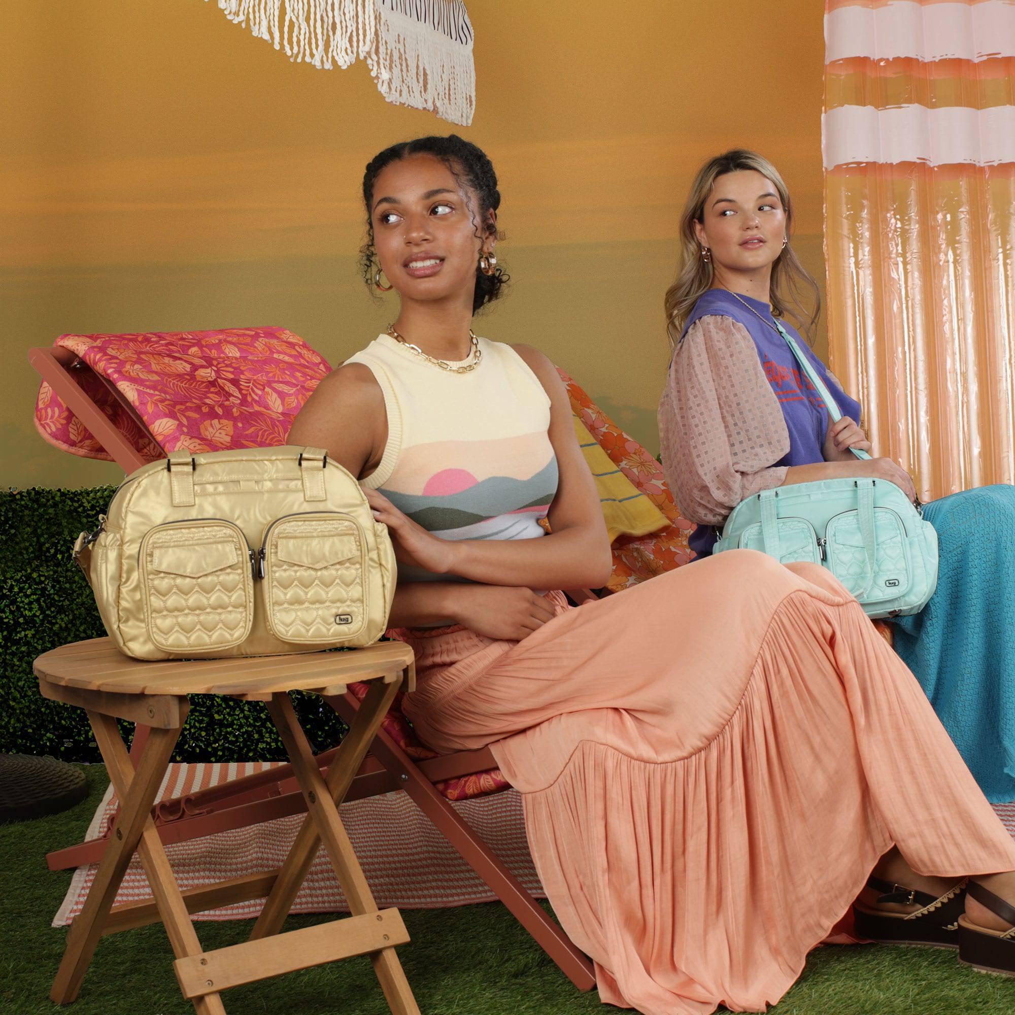 Jumper 2 Carry-All Tote - - Jumper2_Hover