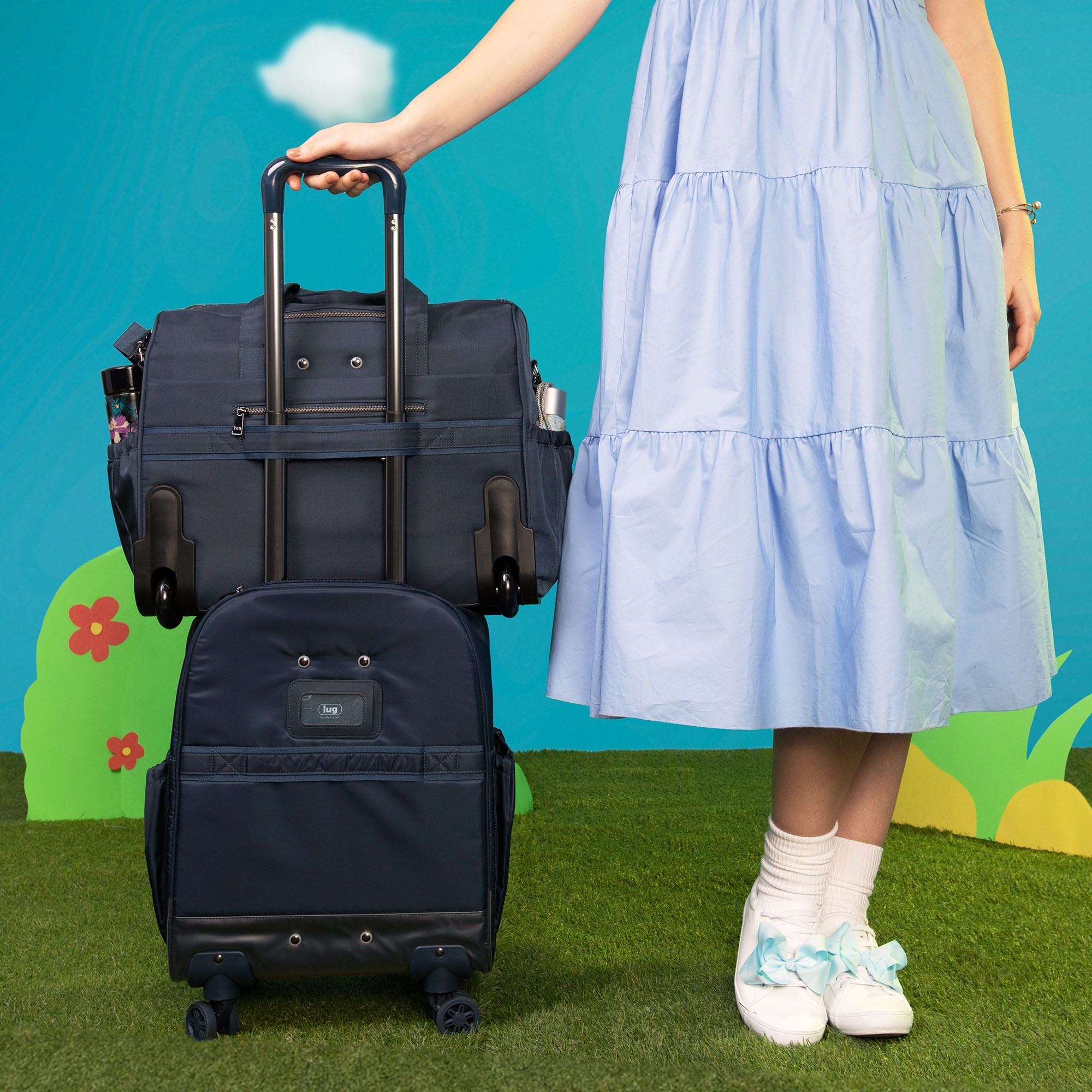 Locomotion Ultra X RFID Rolling Travel Bag - - Locomotion_Lifestyle_08