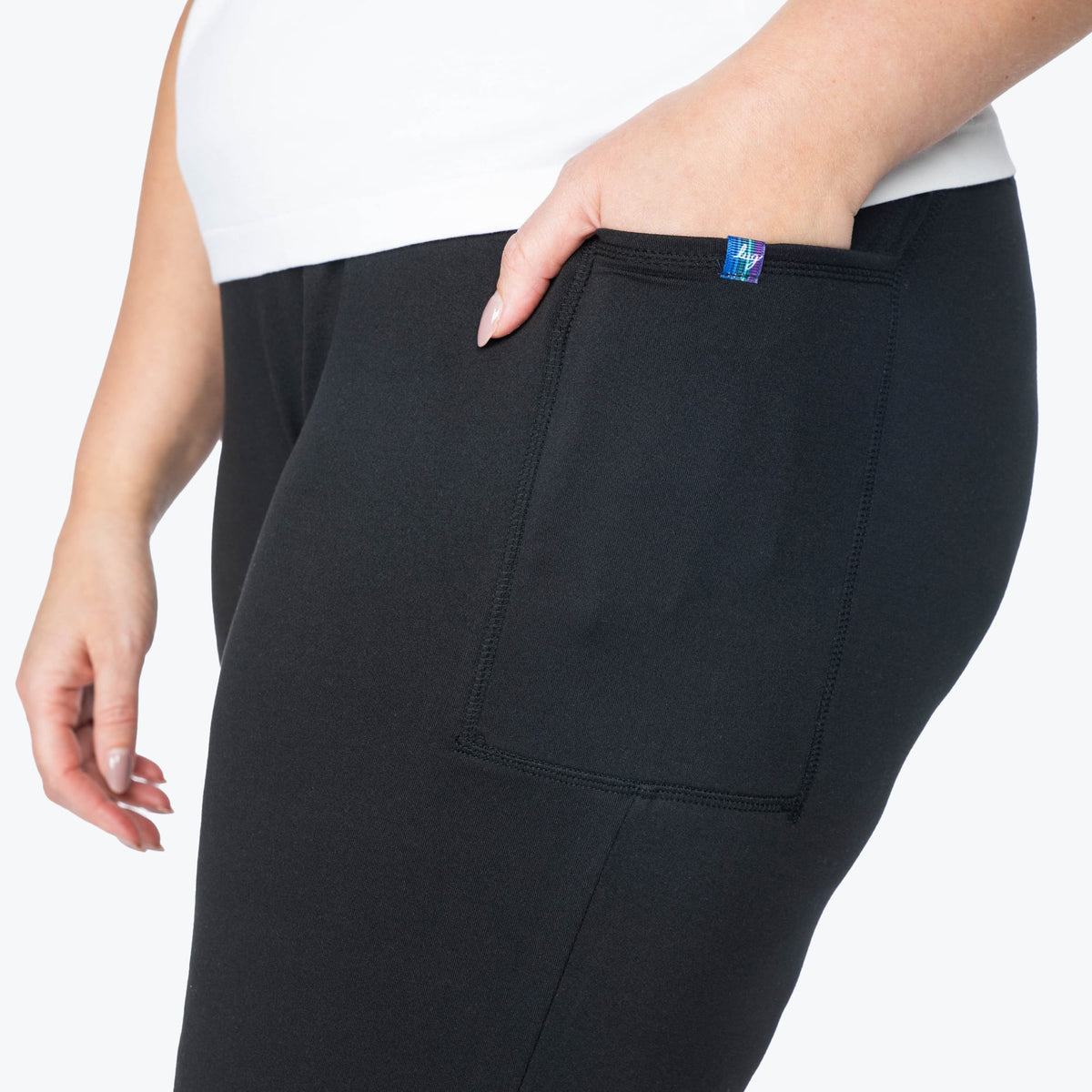 Lugging Cropped Leggings - BLACK - Lugging_Black_XL_04_27df2962-6ada-47a9-b5df-23451dff9f84