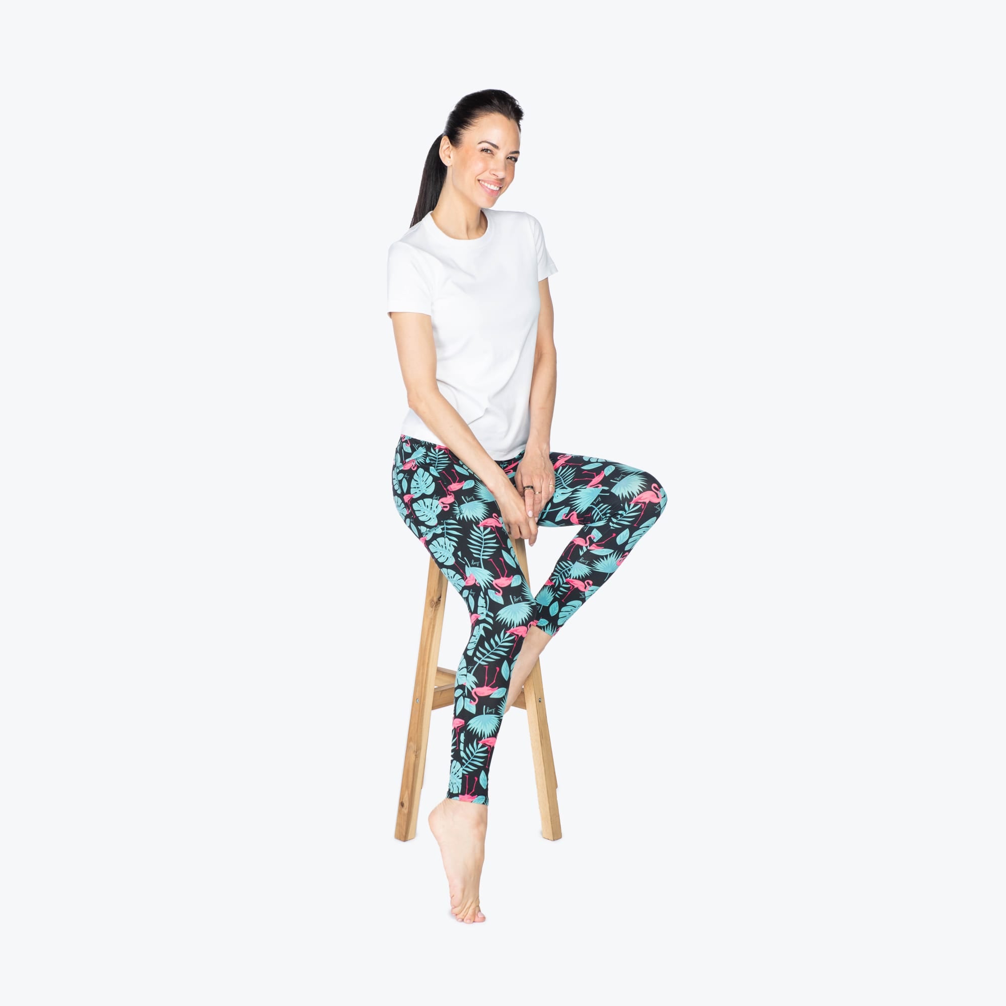 Lugging Cropped Leggings - FLAMINGO BLACK - Lugging_FlamingoBlack_S_05