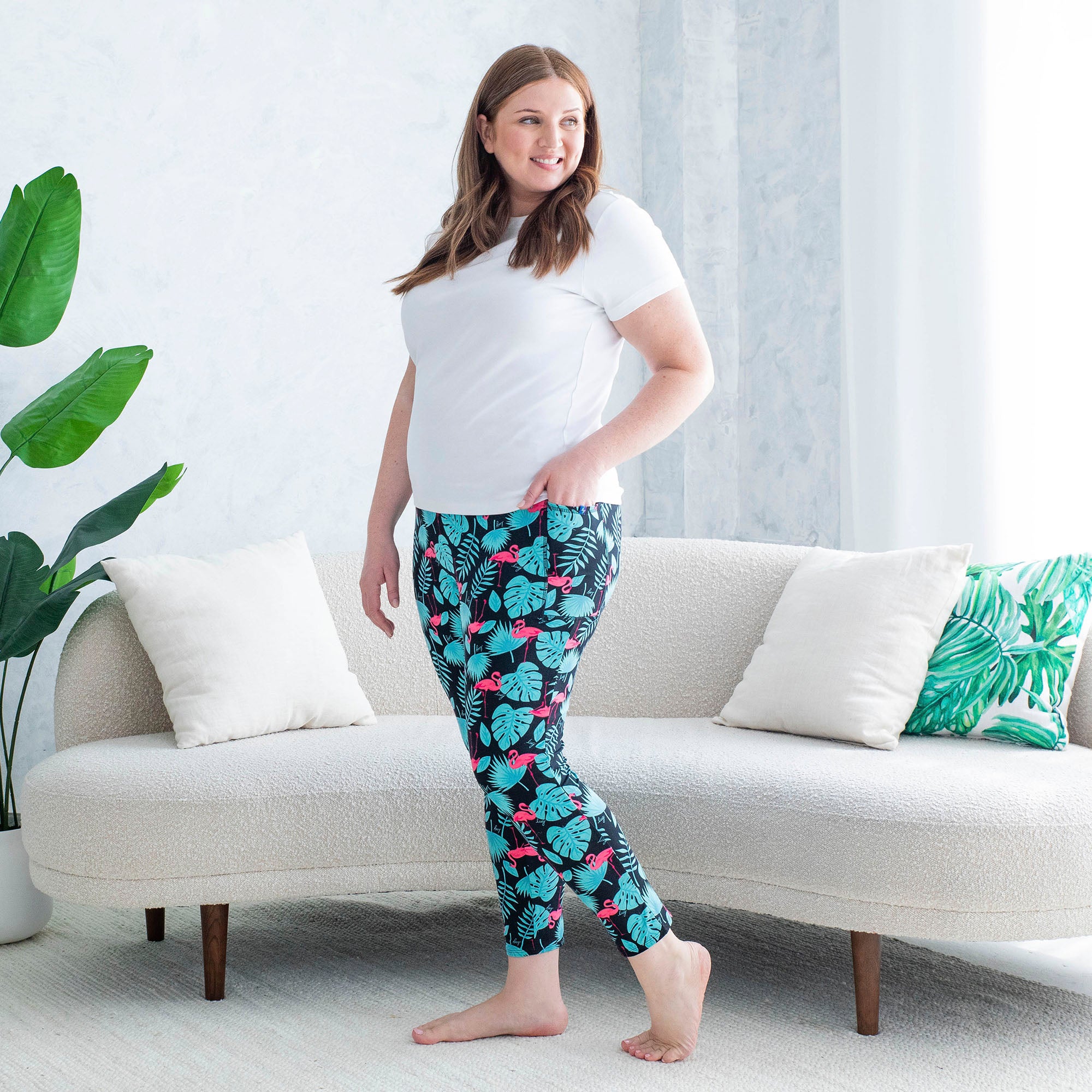 Lugging Cropped Leggings - - Lugging_Hover02