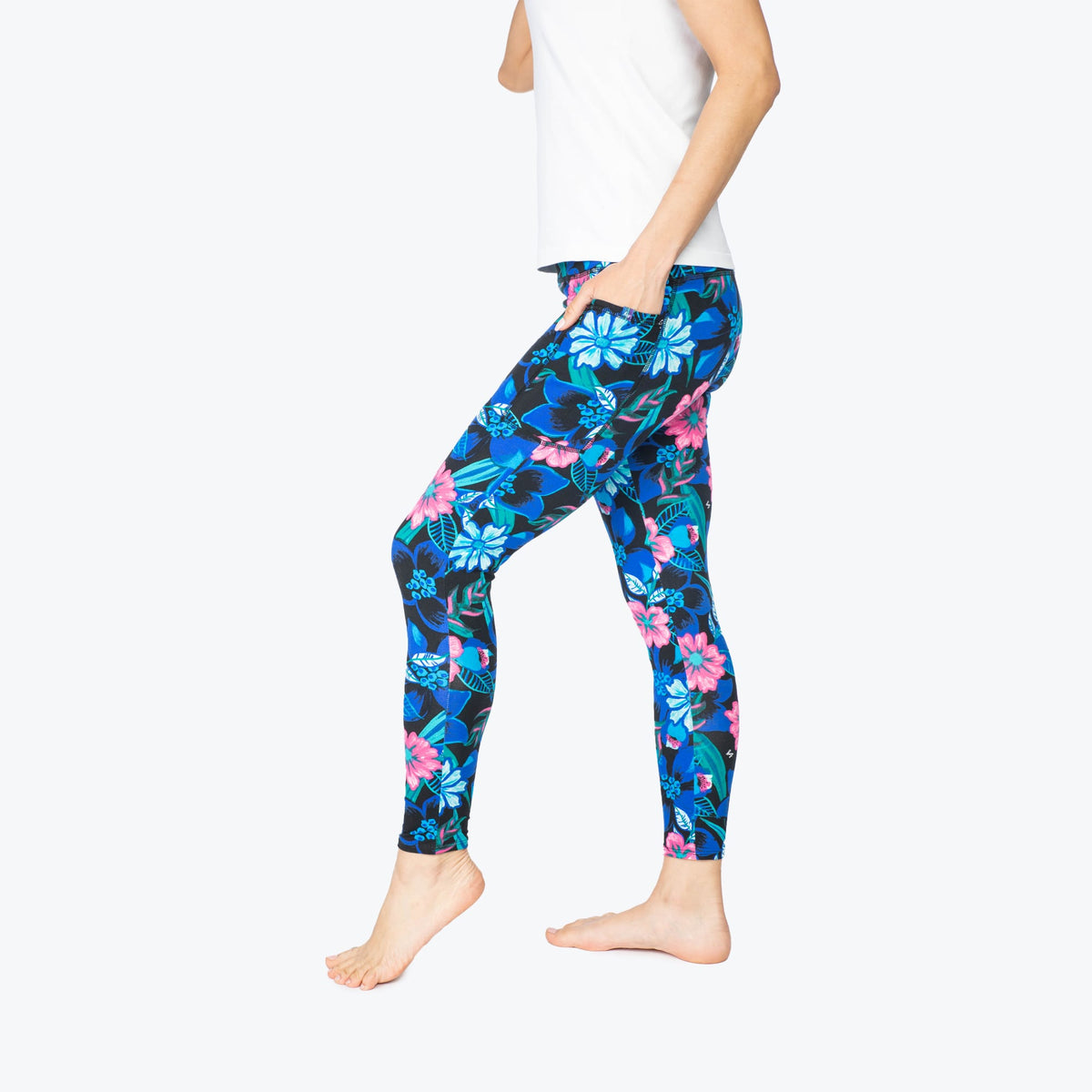 Lugging Cropped Leggings - RESORT BLACK - Lugging_ResortBlack_S_03