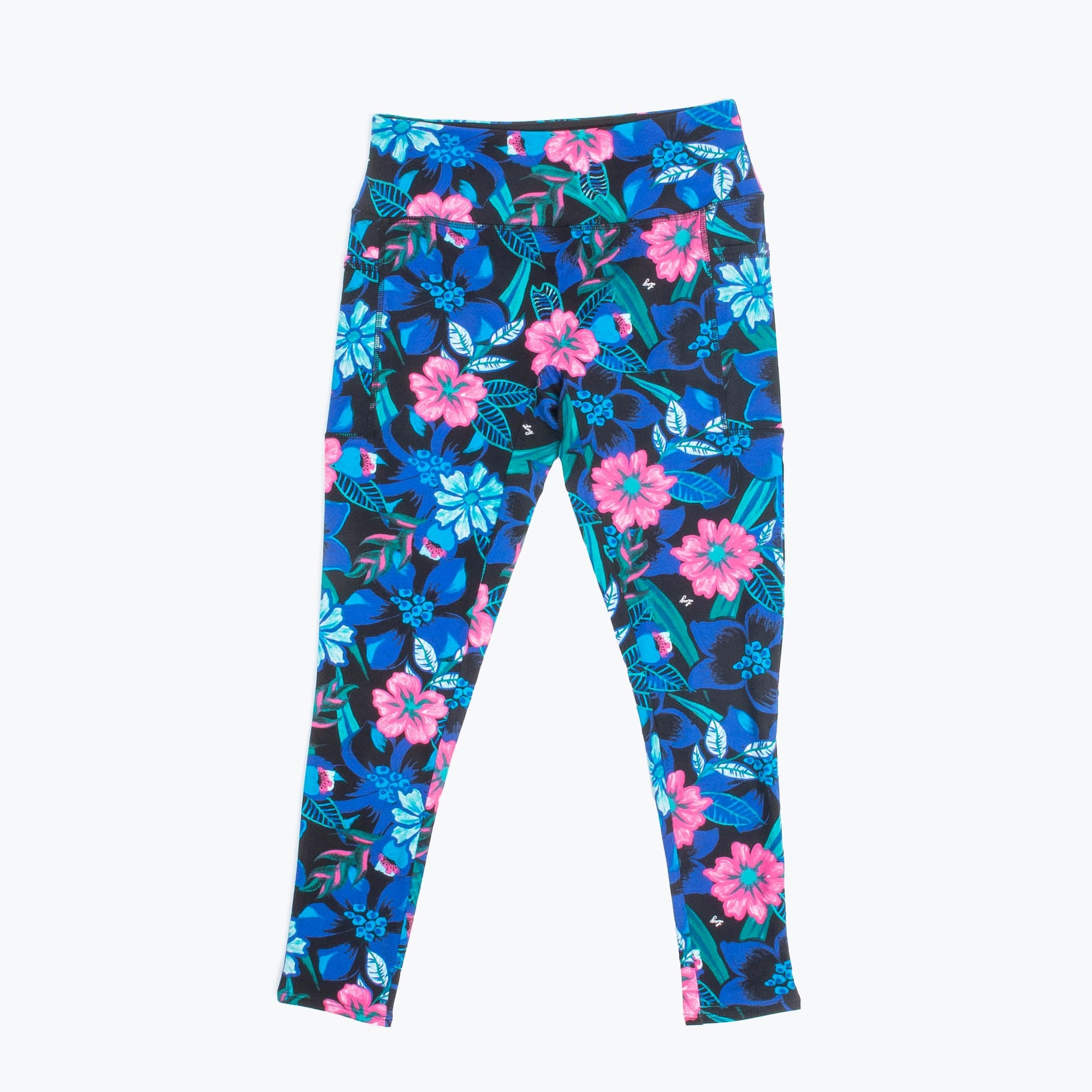 Lugging Cropped Leggings - RESORT BLACK - Luggings_ResortBlack_Flatlay_92b81979-293d-4c75-bcd5-e4b9ae17233a