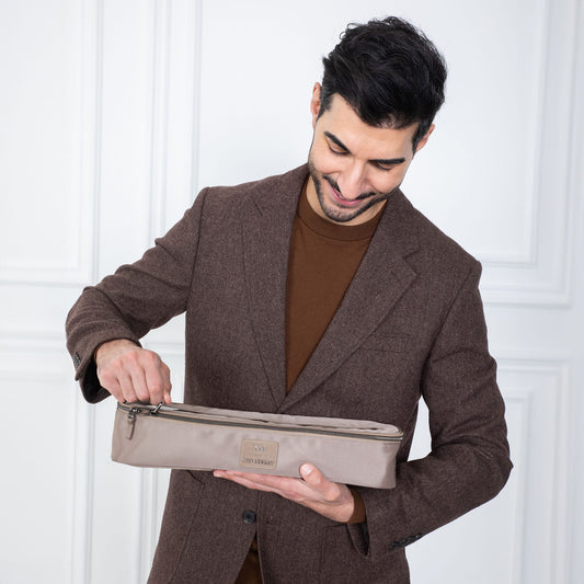 Maneuver Ultra X Pouch - - Maneuver_UltraX_Hover