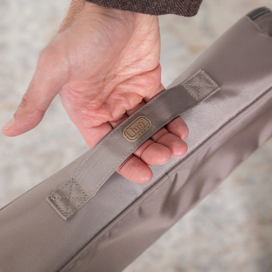 Maneuver Ultra X Pouch - - Maneuver_UltraX_Lifestyle_02