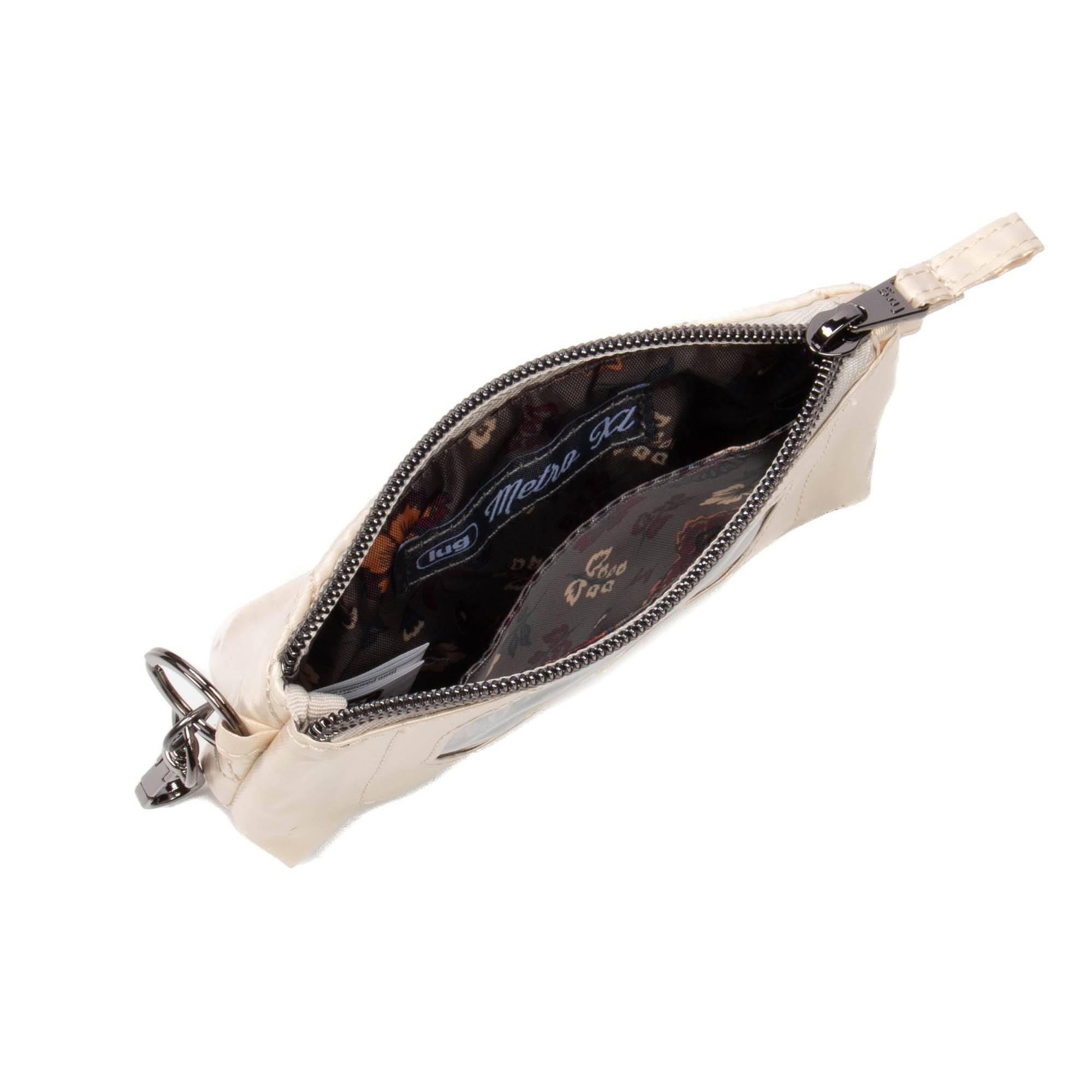 Metro XL ID Pouch - METALLIC CHAMPAGNE - MetroXL_MetallicChampagne_03