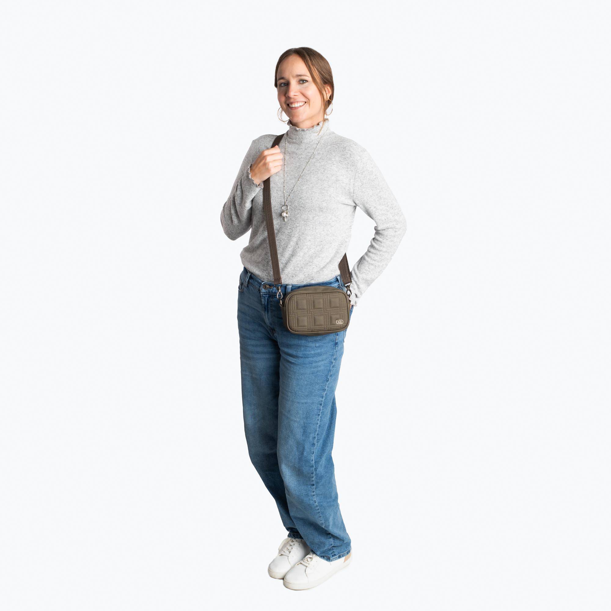 Mingle Matte Luxe VL Camera Bag - - MingleML_BagProportions_02