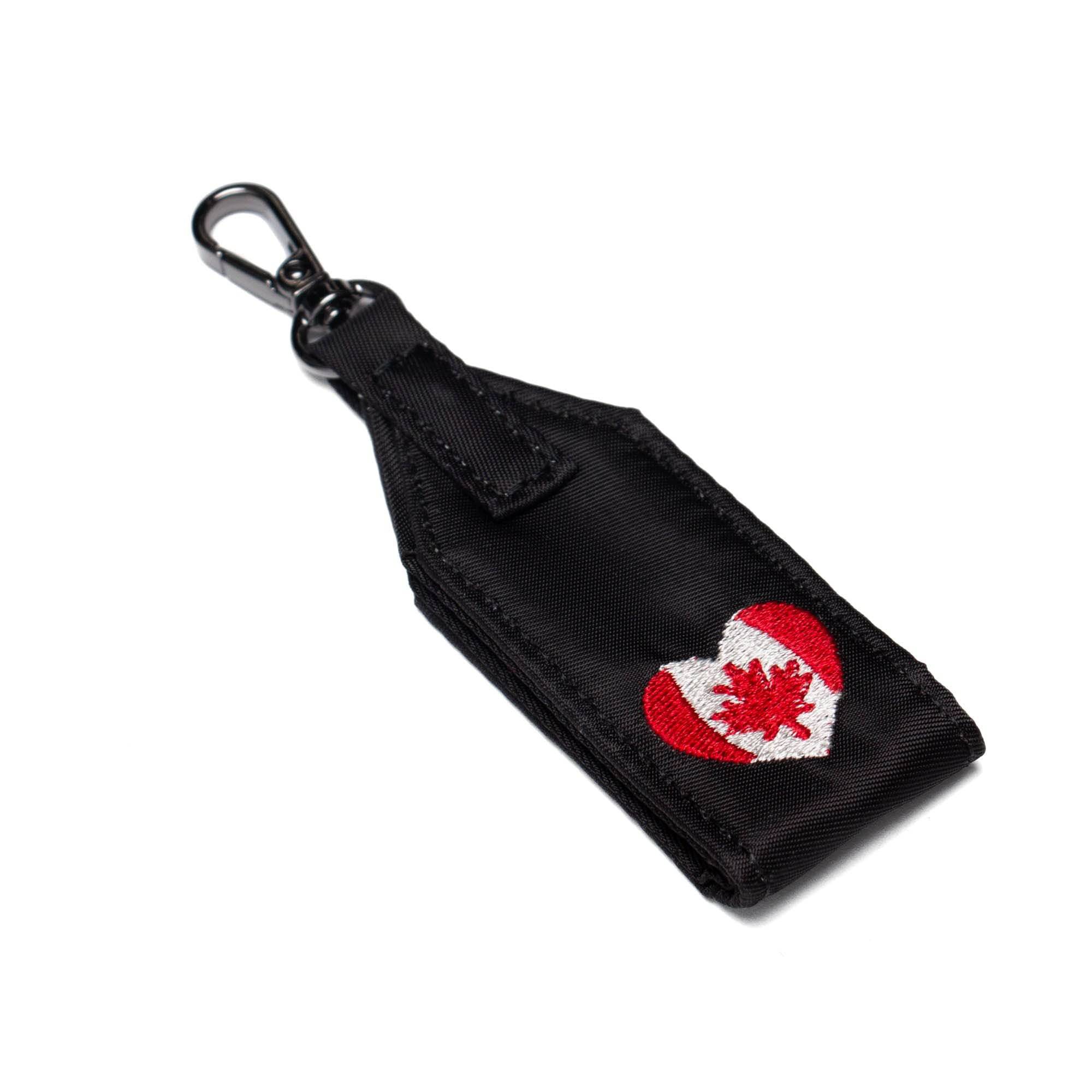 Oversized Puller with Clasp - BLACK CANADIANA - OversizedPullerWithClasp_BlackCanadiana_02_ffxs3a