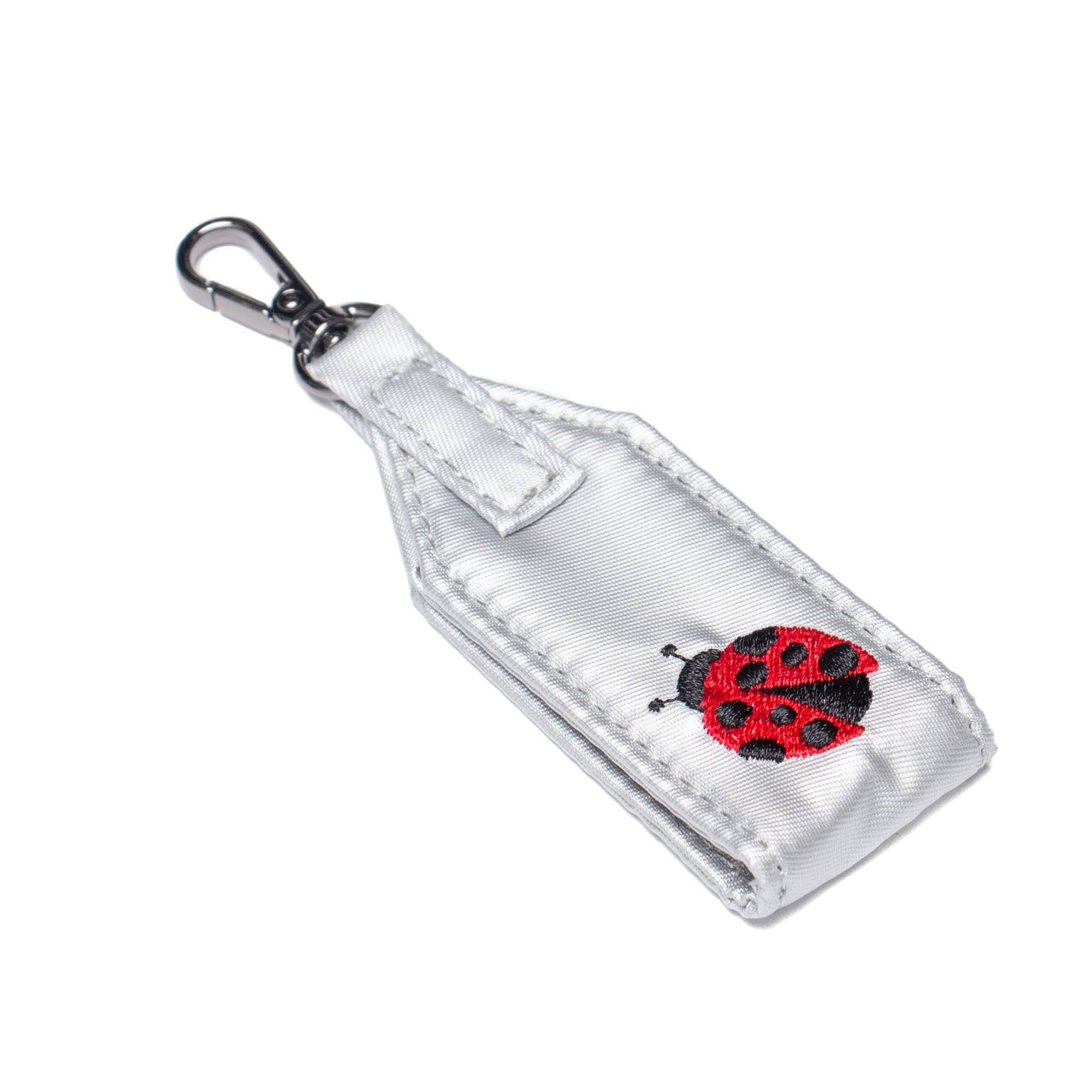 Oversized Puller with Clasp - METALLIC SILVER LADYBUG - OversizedPullerWithClasp_MetallicSilverLadybug_02_t4or0i