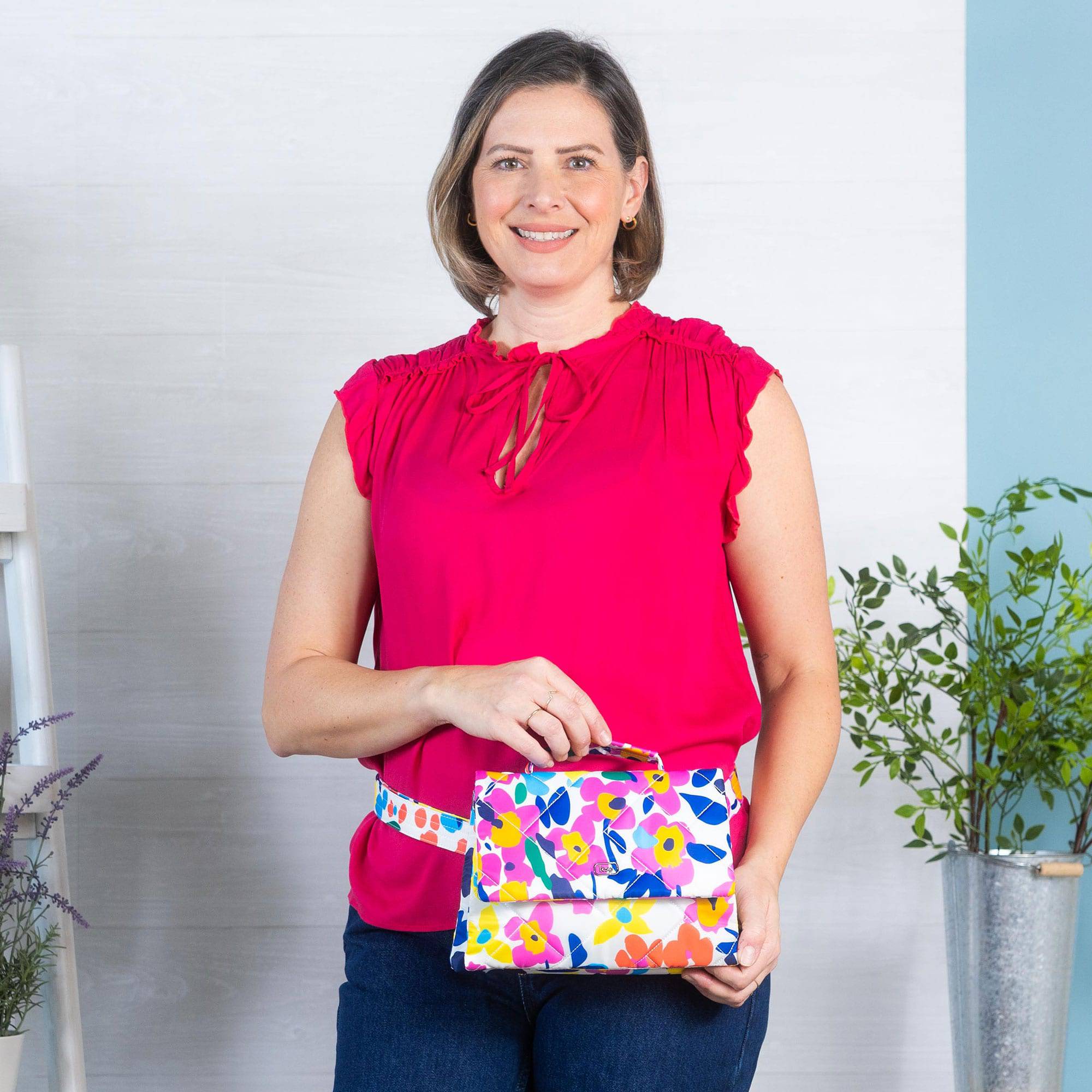 Pli&eacute; 2 Crossbody Bag - - Plie2_Lifestyle_05