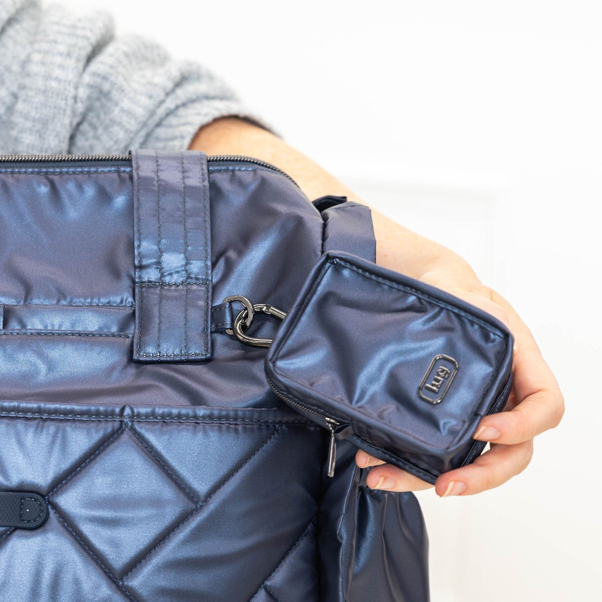 Saunter Classic Duffel & Sway Pouch - - SaunterSway_Lifestyle_06