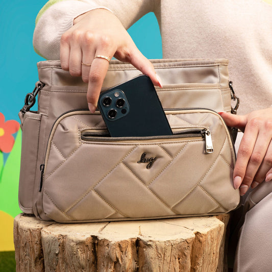 Shimmy LE Ultra X Crossbody Bag - - ShimmyLE_UltraX_Lifestyle_01