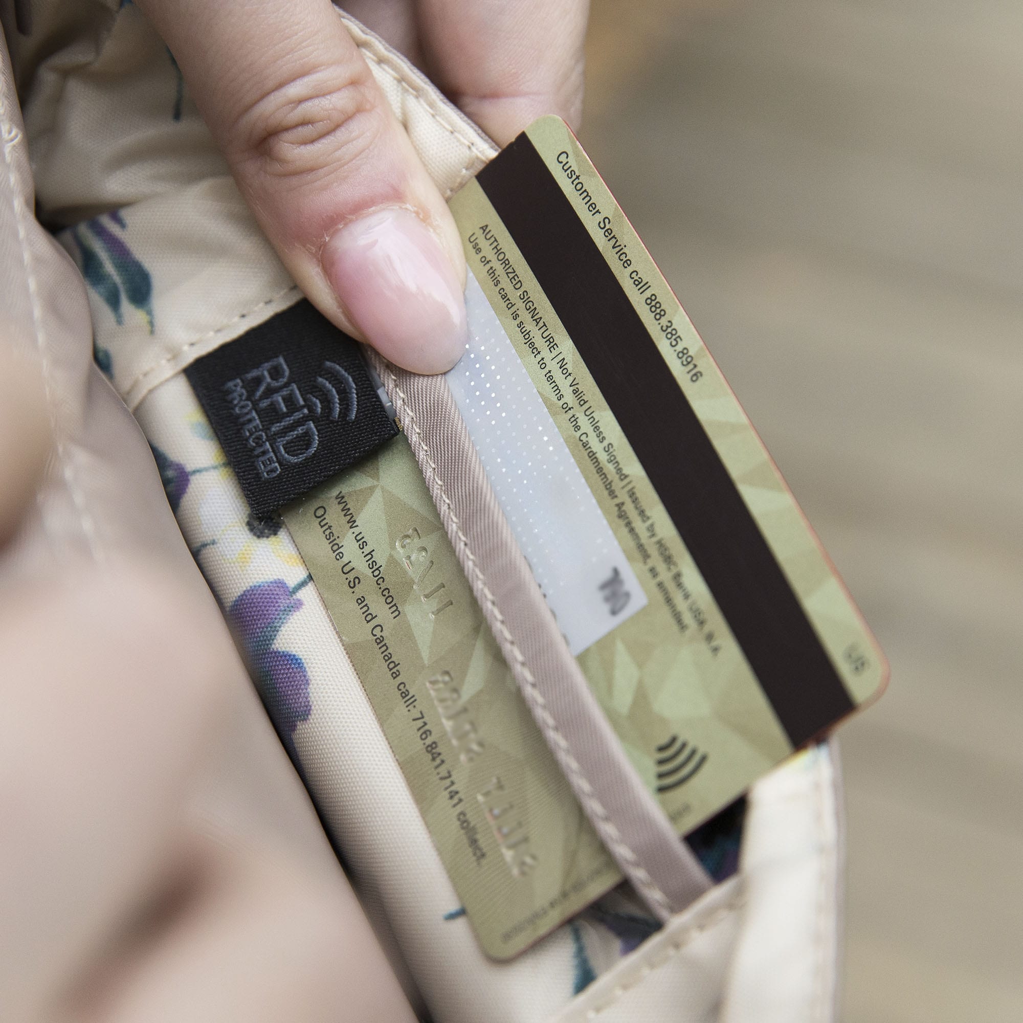 Sidecar Convertible Crossbody Bag - - Sidecar_Lifestyle_03