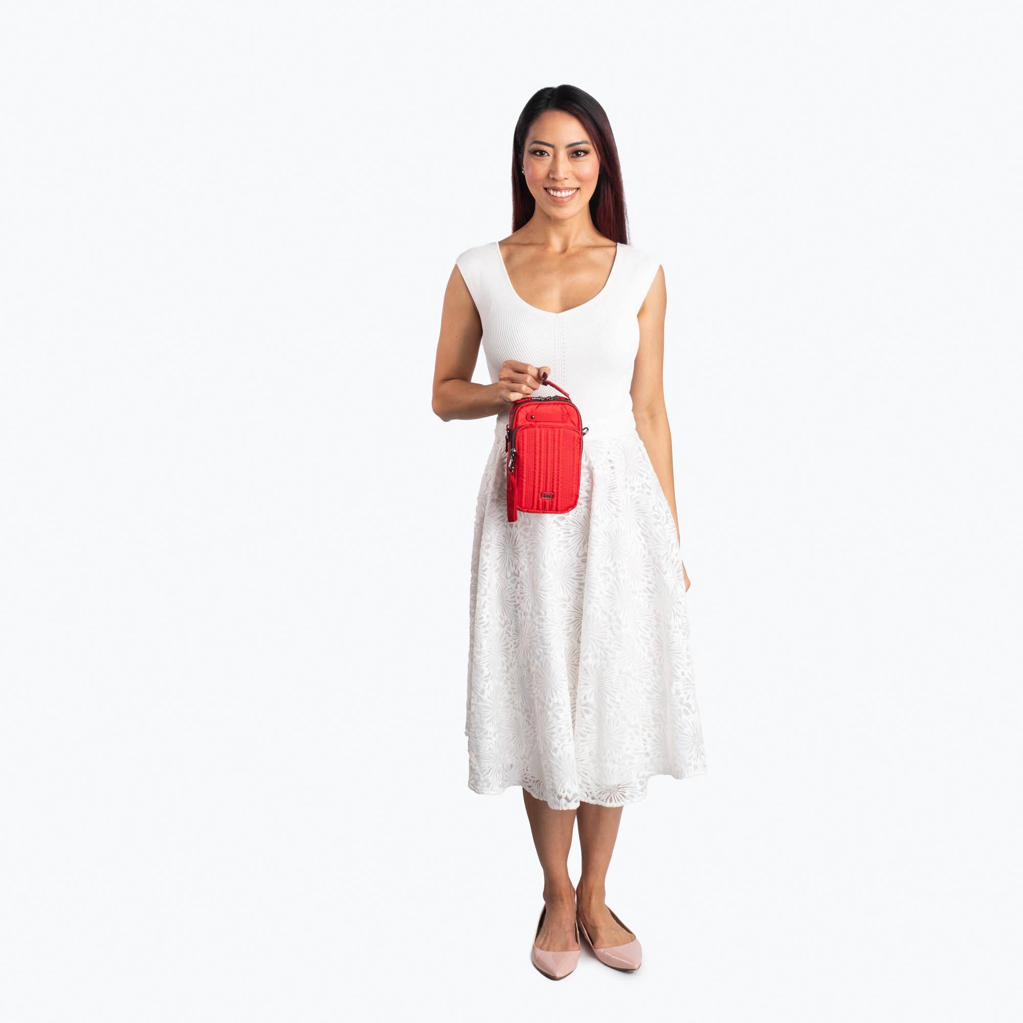 Skeeter Mini Bridge Love Convertible Crossbody - - SkeeterMiniBridgeLove_Lifestyle_BagProportions_03