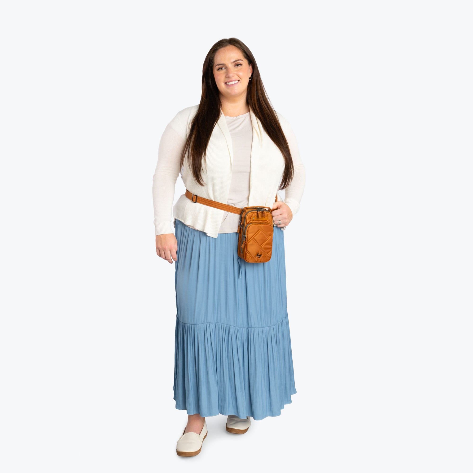 Skeeter Mini Bridge Convertible Crossbody - - SkeeterMiniBridge_Lifestyle_BagProportions_01