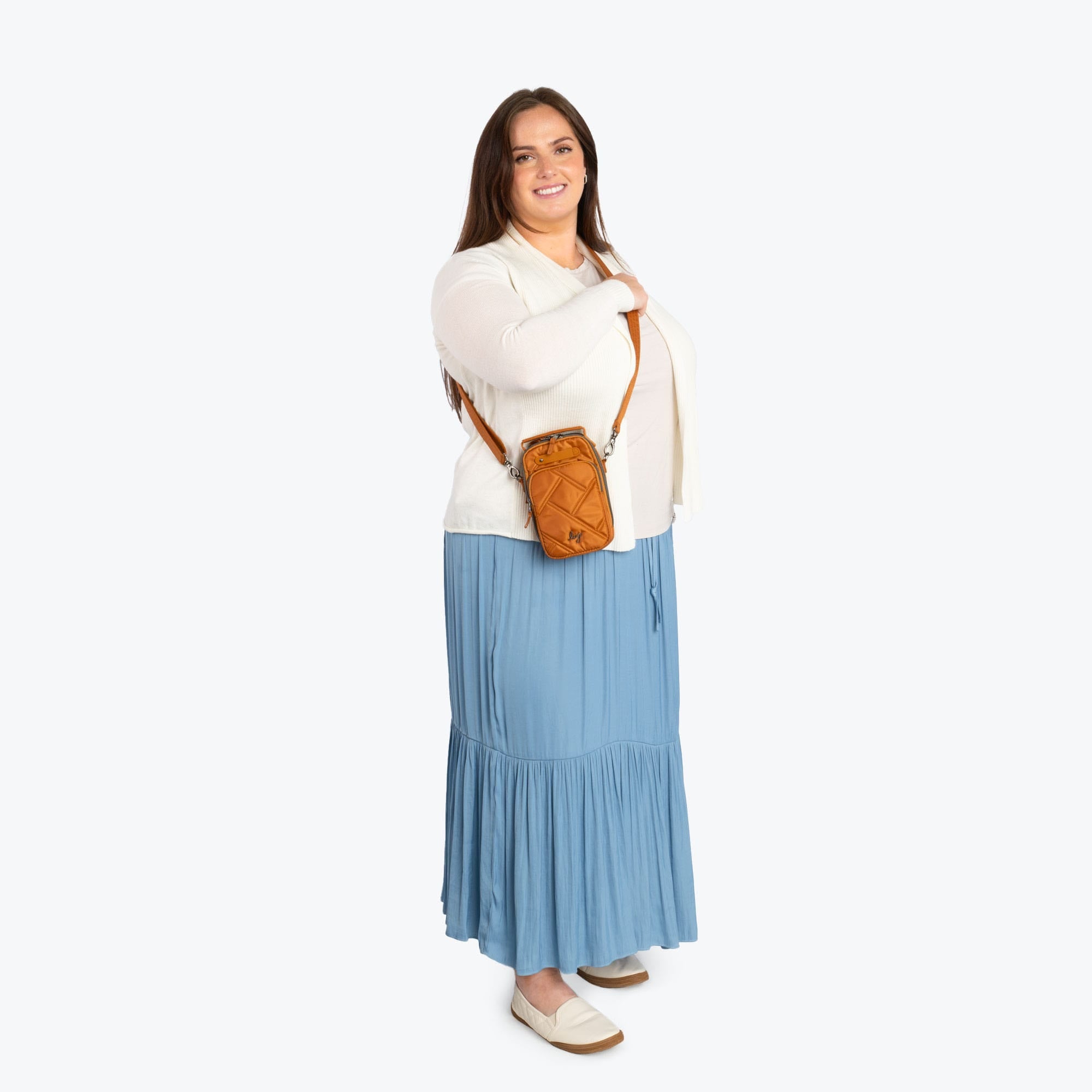 Skeeter Mini Bridge Convertible Crossbody - - SkeeterMiniBridge_Lifestyle_BagProportions_02