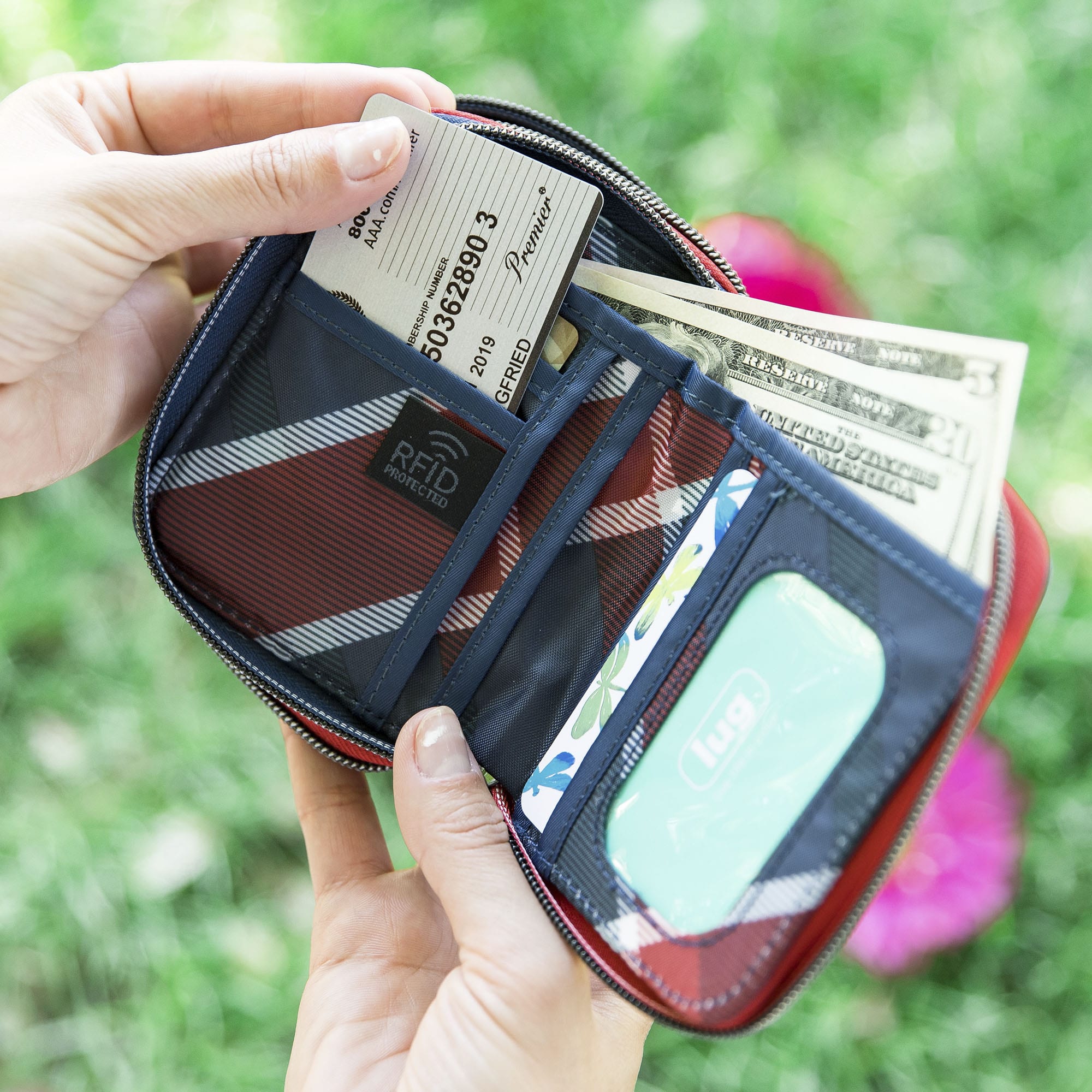 Splits SE RFID Wallet - - SplitsSE_Lifestyle_01
