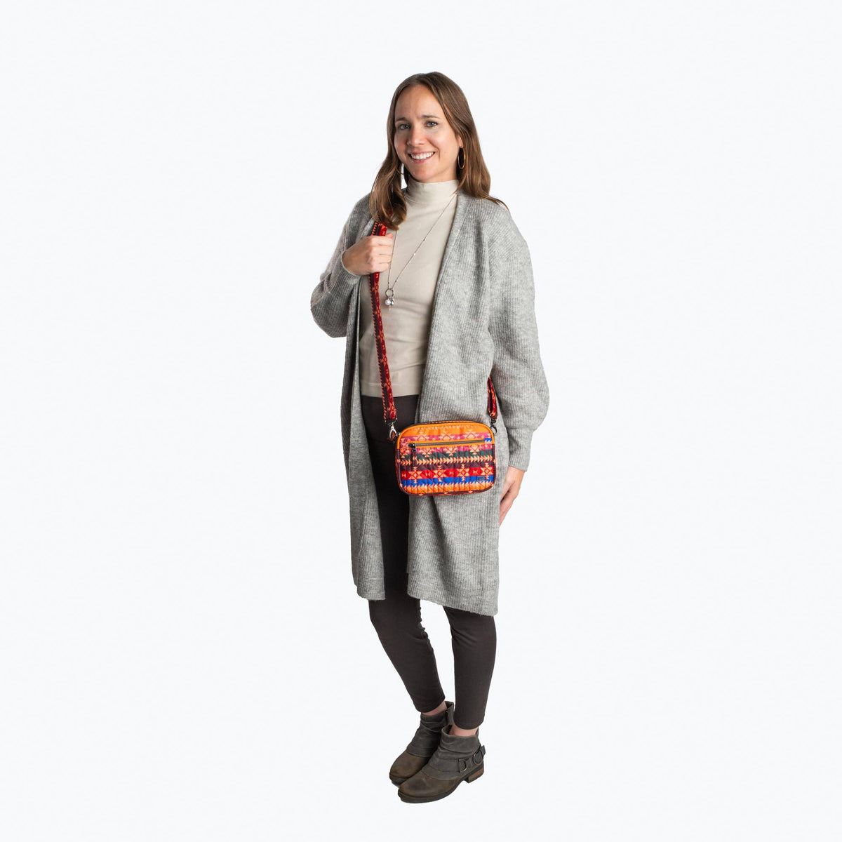 Guild Collection Classic Super Coupe 2 Crossbody Bag - - SuperCoupe2MD_BagProportions_02