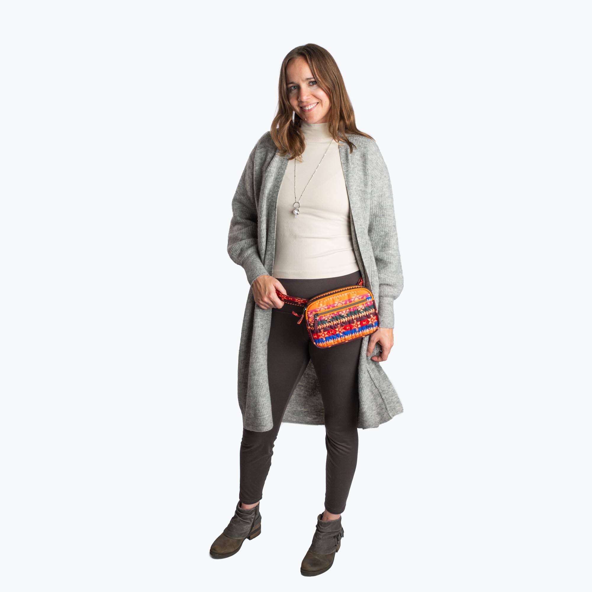 Guild Collection Classic Super Coupe 2 Crossbody Bag - - SuperCoupe2MD_BagProportions_03