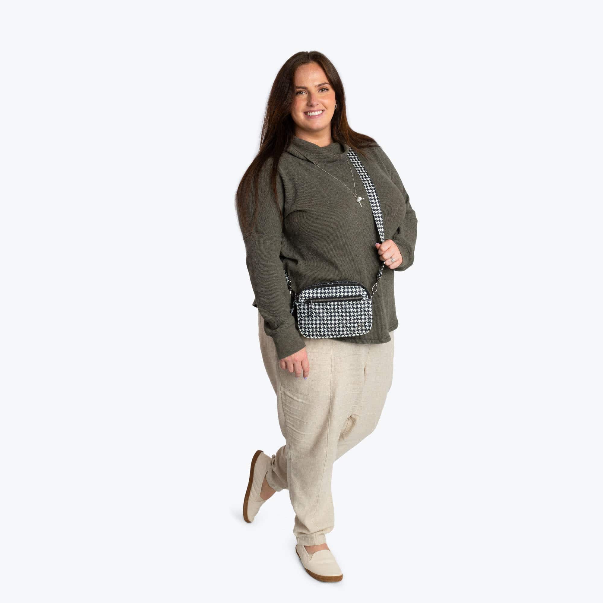 Super Coupe 2 Convertible Crossbody Bag - - SuperCoupe2_BagProportions_02