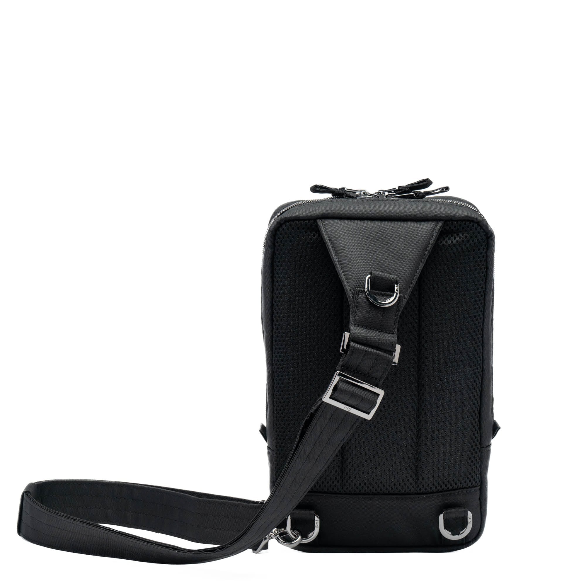 Tailback Sling Bag - BRUSHED BLACK - Tailback_BrushedBlack_04