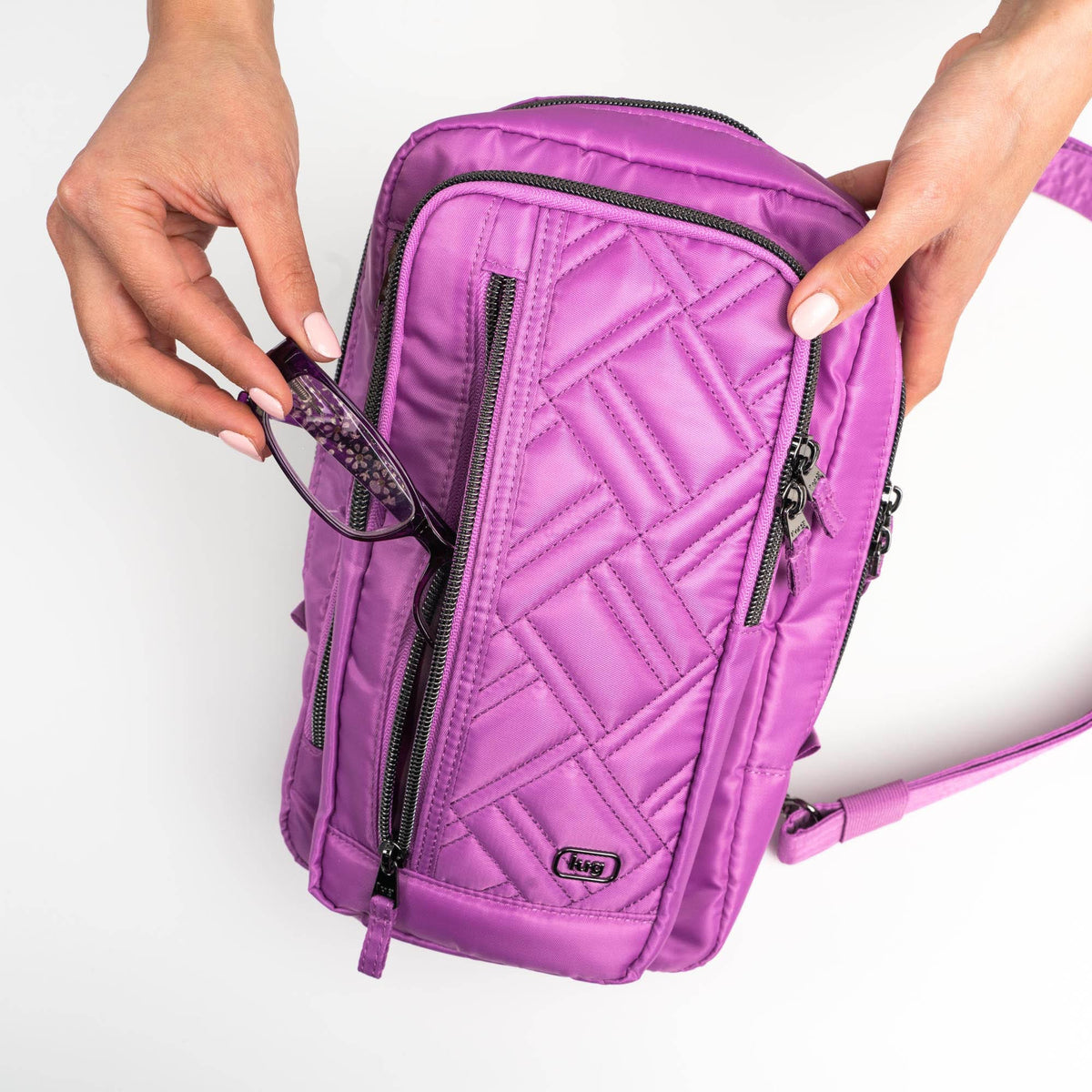 Tailback Sling Bag - - Tailback_Lifestyle_01_a4019a28-4828-48e0-b12d-14b4fd847926
