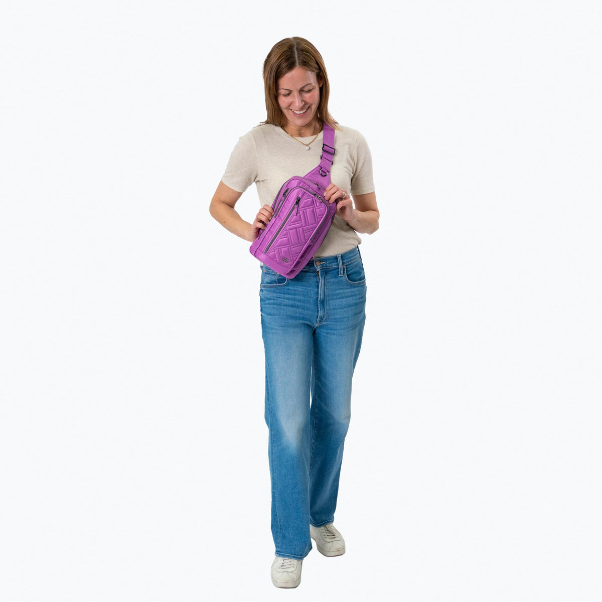 Tailback Sling Bag - - Tailback_Lifestyle_BagProportions_01