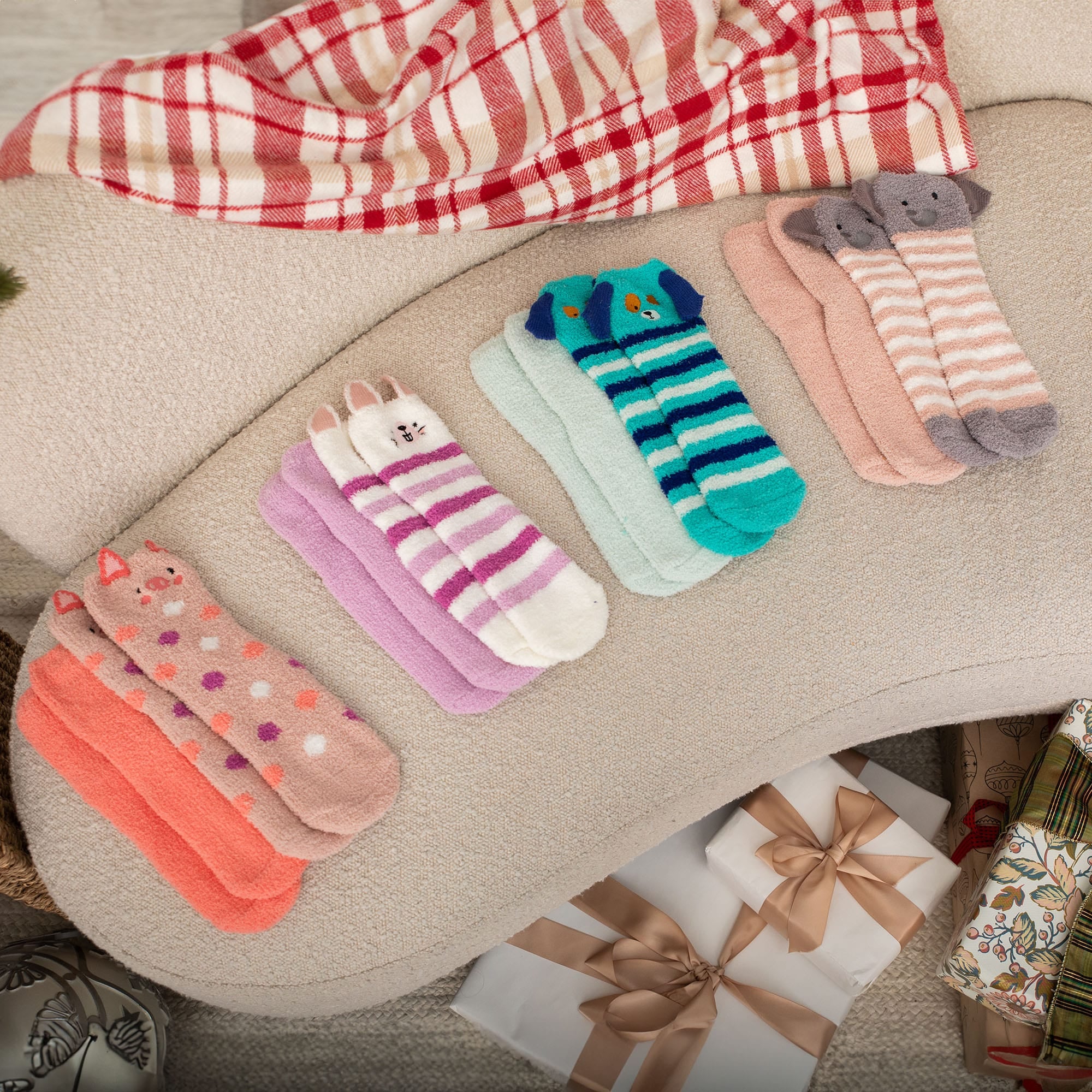 Trolley Friends Socks 2pk - - TrolleyFriends_Socks2pk_Group