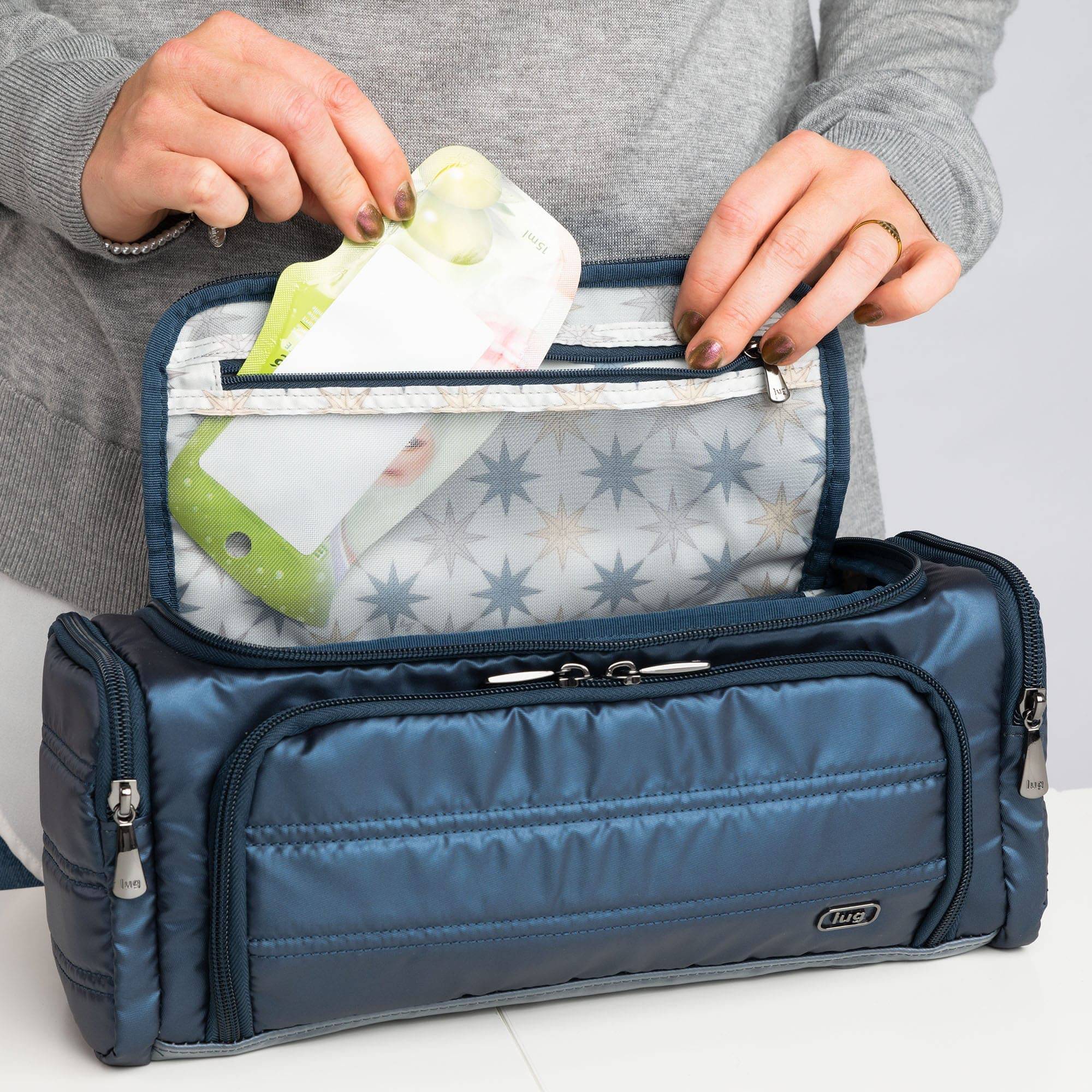 Trolley Cosmetic Case - - Trolley_Lifestyle_01