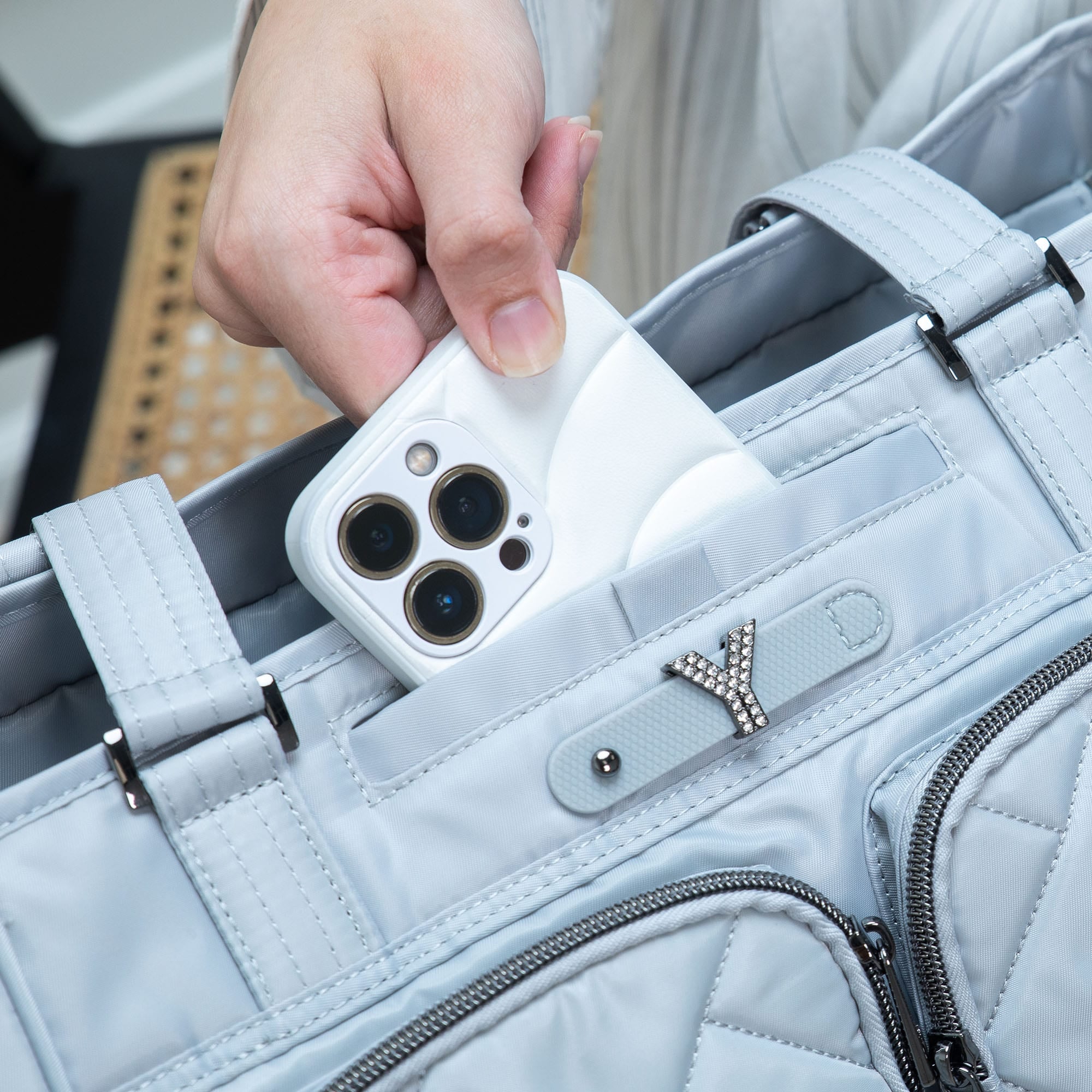 Trotter Tote Bag - - Trotter_Lifestyle_06