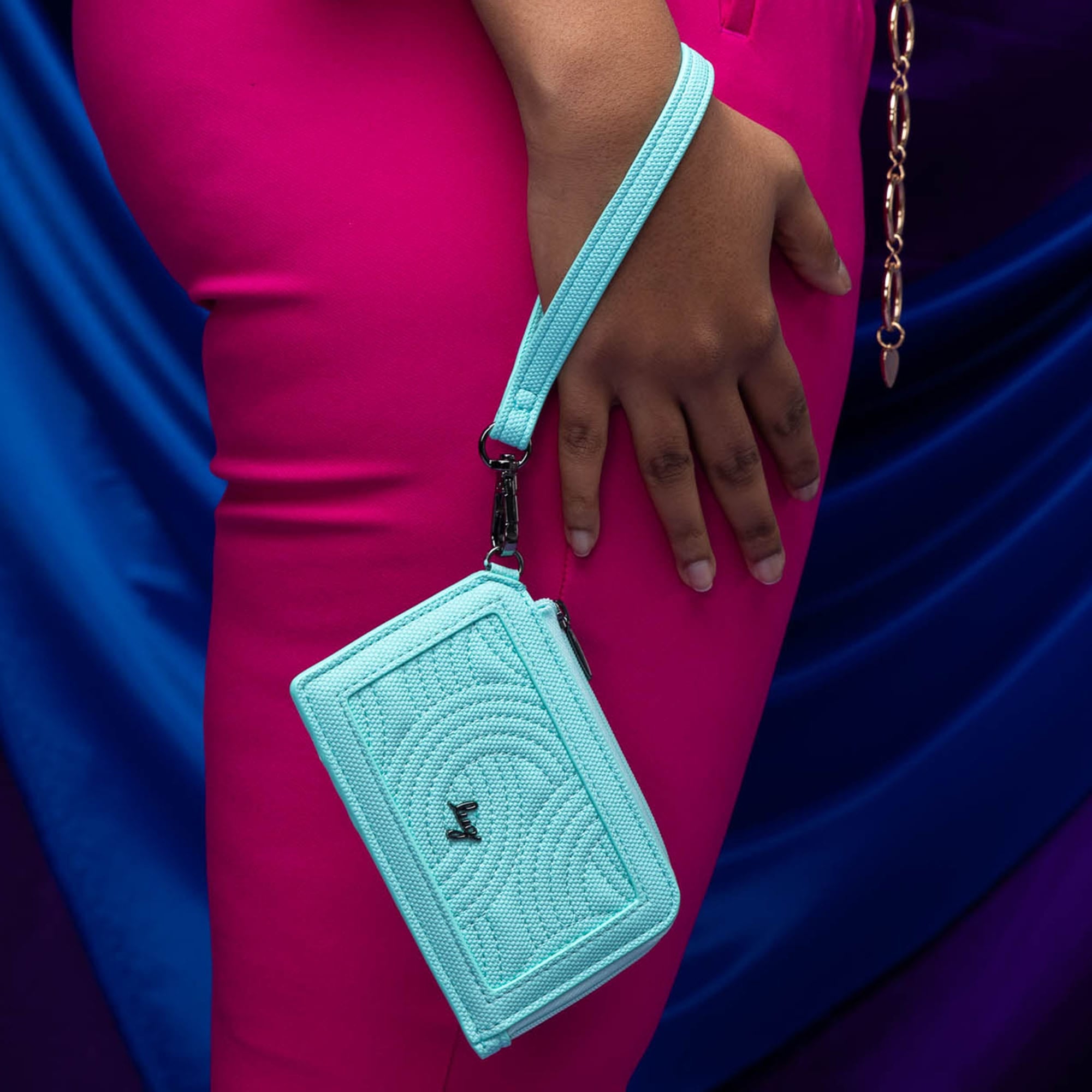 Twirl Matte Luxe VL RFID Wristlet Wallet - - Twirl_MatteLuxe_Lifestyle_04