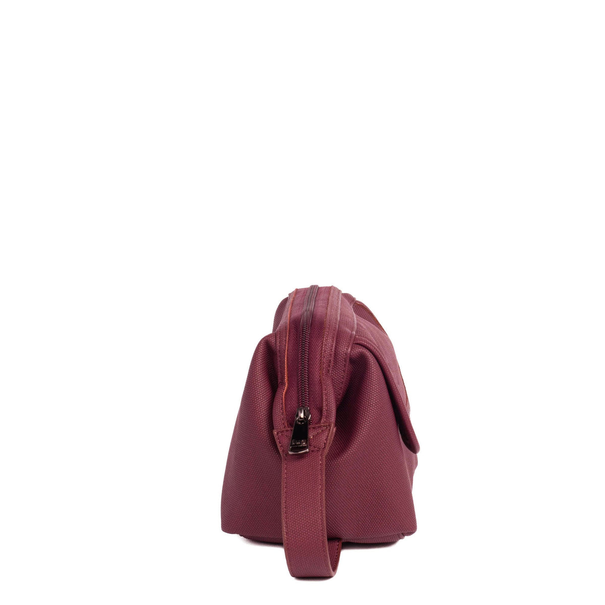 Via Matte Luxe VL Toiletry Case - WINE - ViaMatteLuxeVL_Wine_03