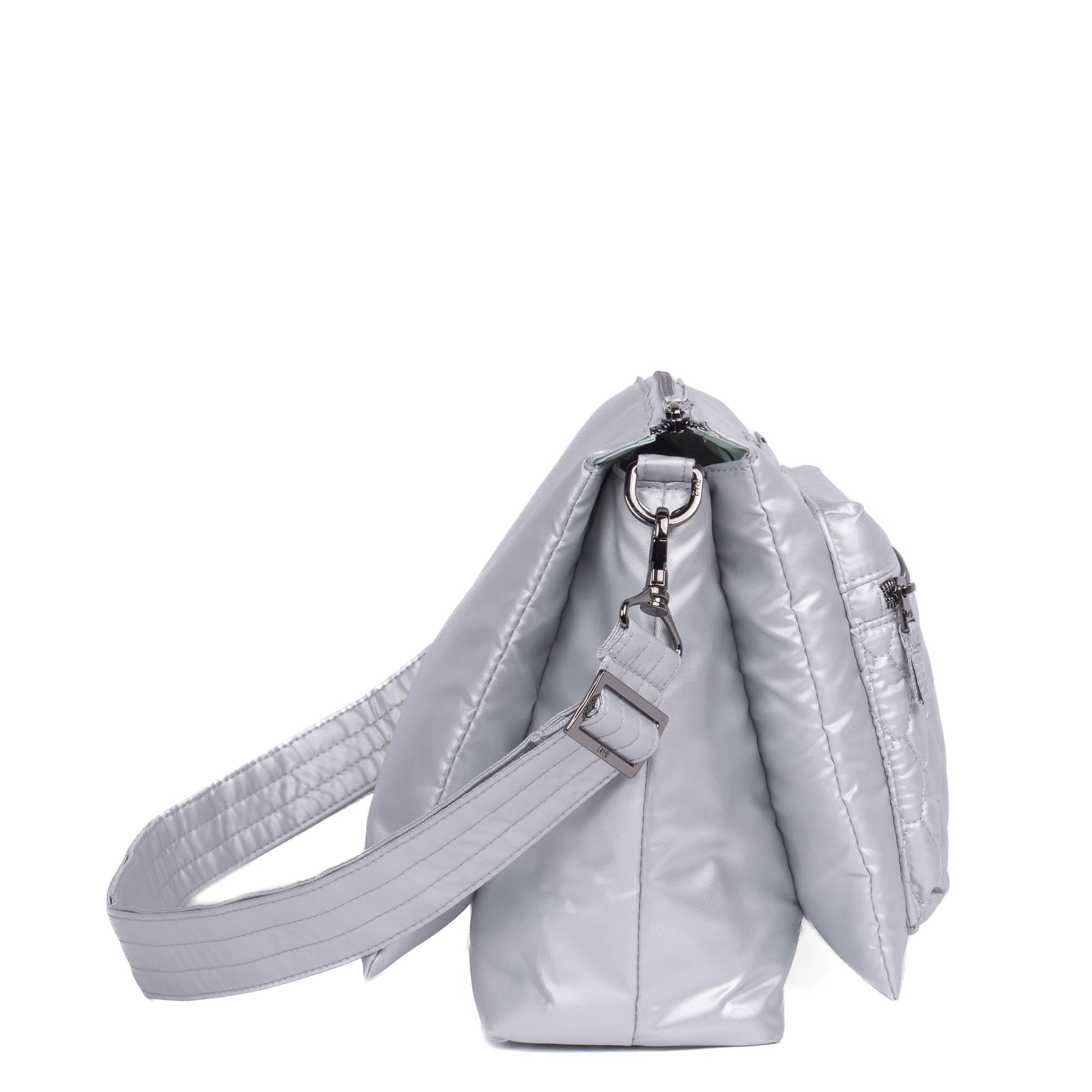 Wander Crossbody Bag - METALLIC SILVER - Wander_MetallicSilver_032