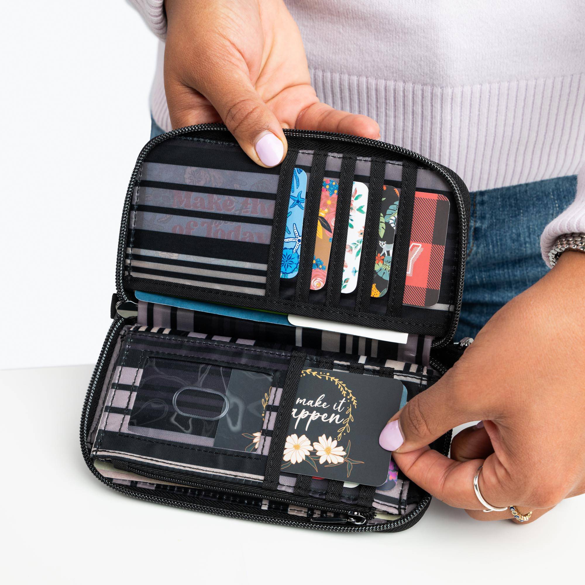 Whirly Love RFID Wristlet Wallet - - WhirlyLove_Lifestyle_02