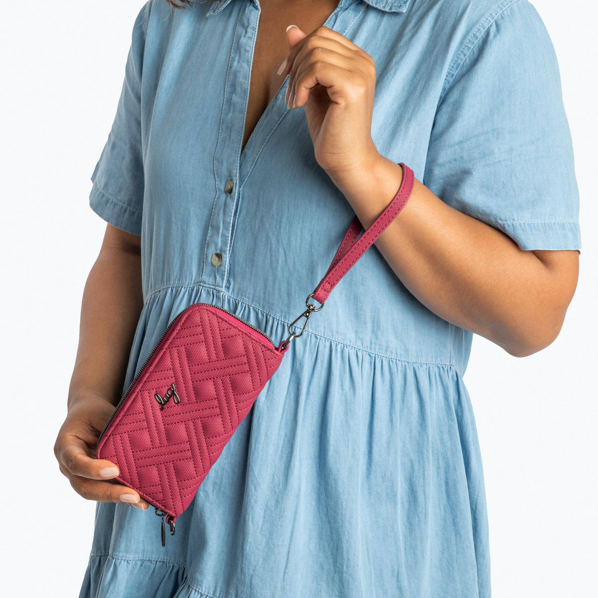 Whirly Matte Luxe VL RFID Wristlet Wallet - - WhirlyML_BagProportions_02