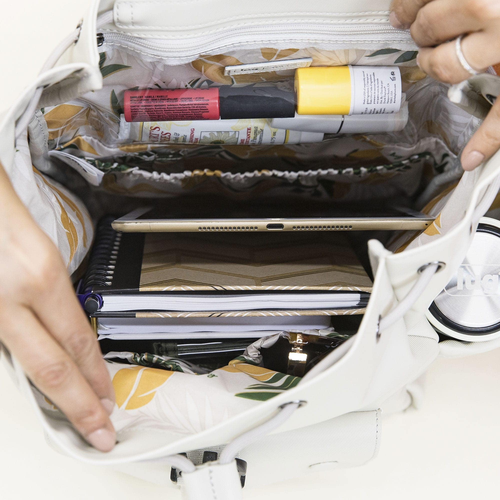 Wiffle Satin Luxe VL Backpack - - Wiffle_Lifestyle_01