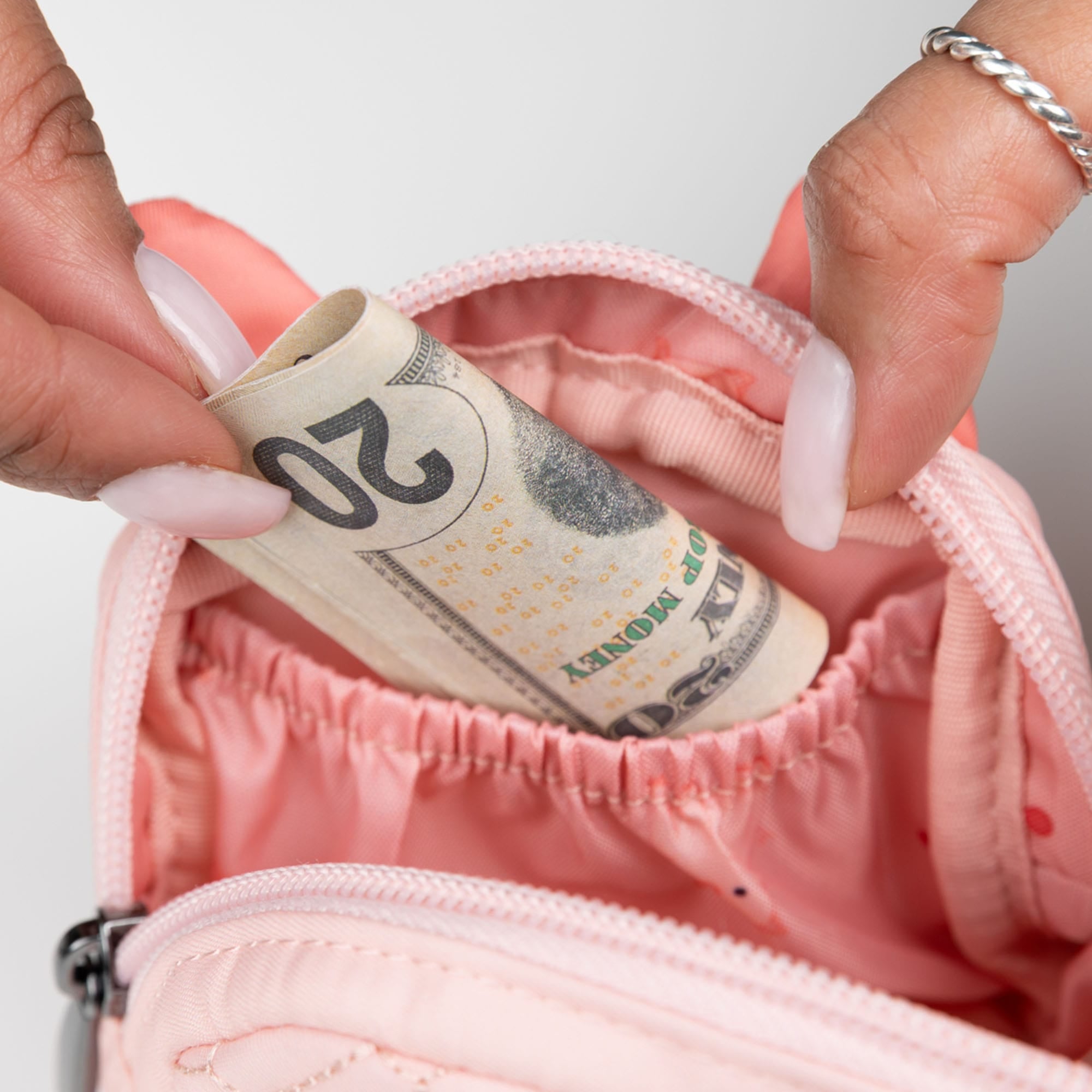 Zippy Friends Zip Pouch - PIG - ZippyFriends_Lifestyle_03