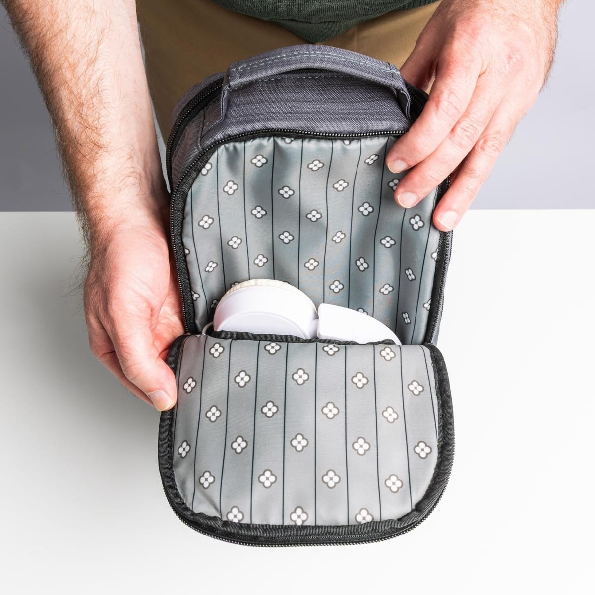 Starboard Brushed Sling Bag - - starboard_feature_03