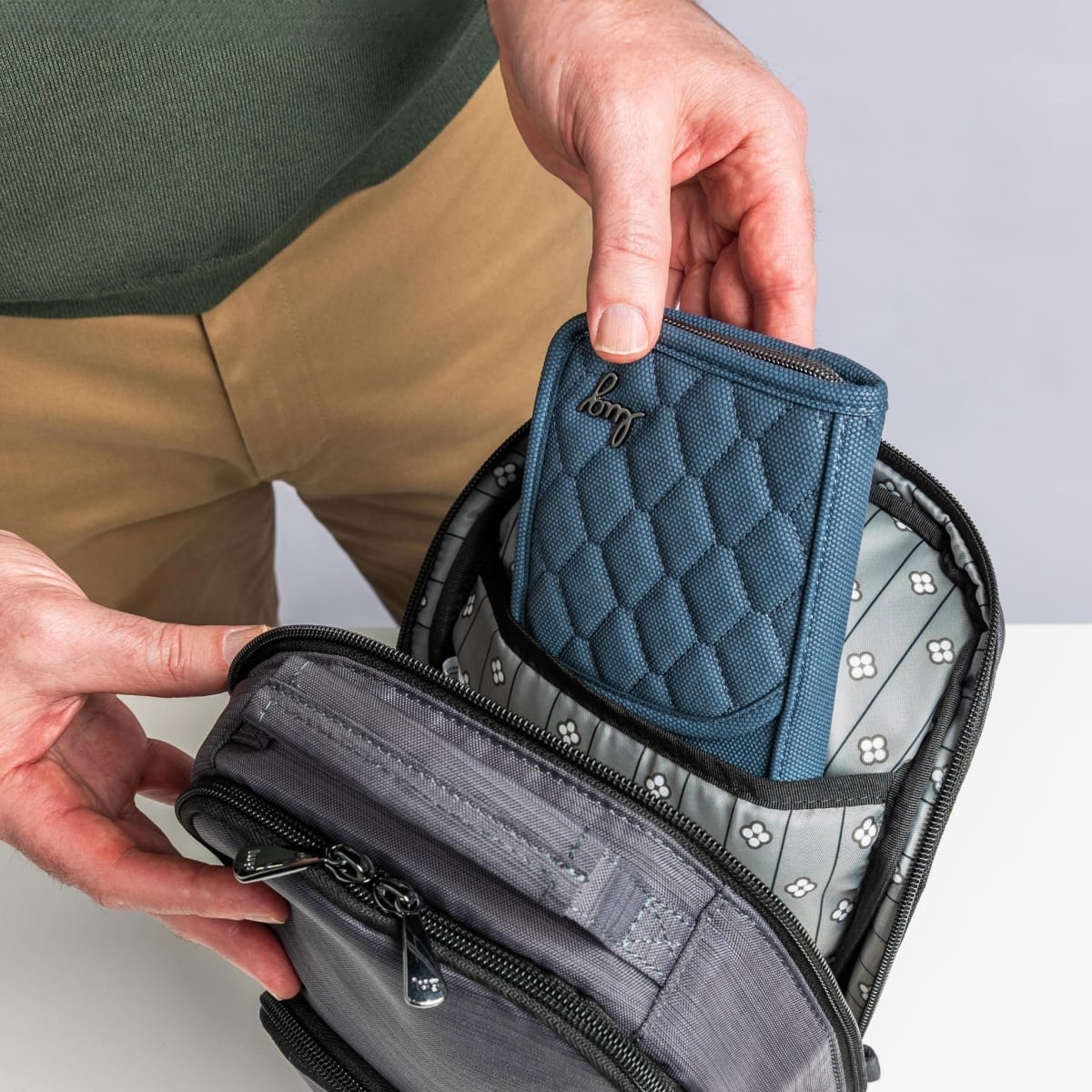 Starboard Brushed Sling Bag - - starboard_feature_05