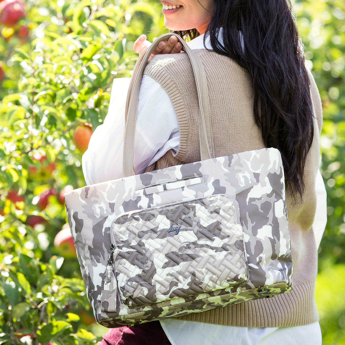 Arpeggio Tote Bag - CAMO TAUPE - Arpeggio_Lifestyle_10