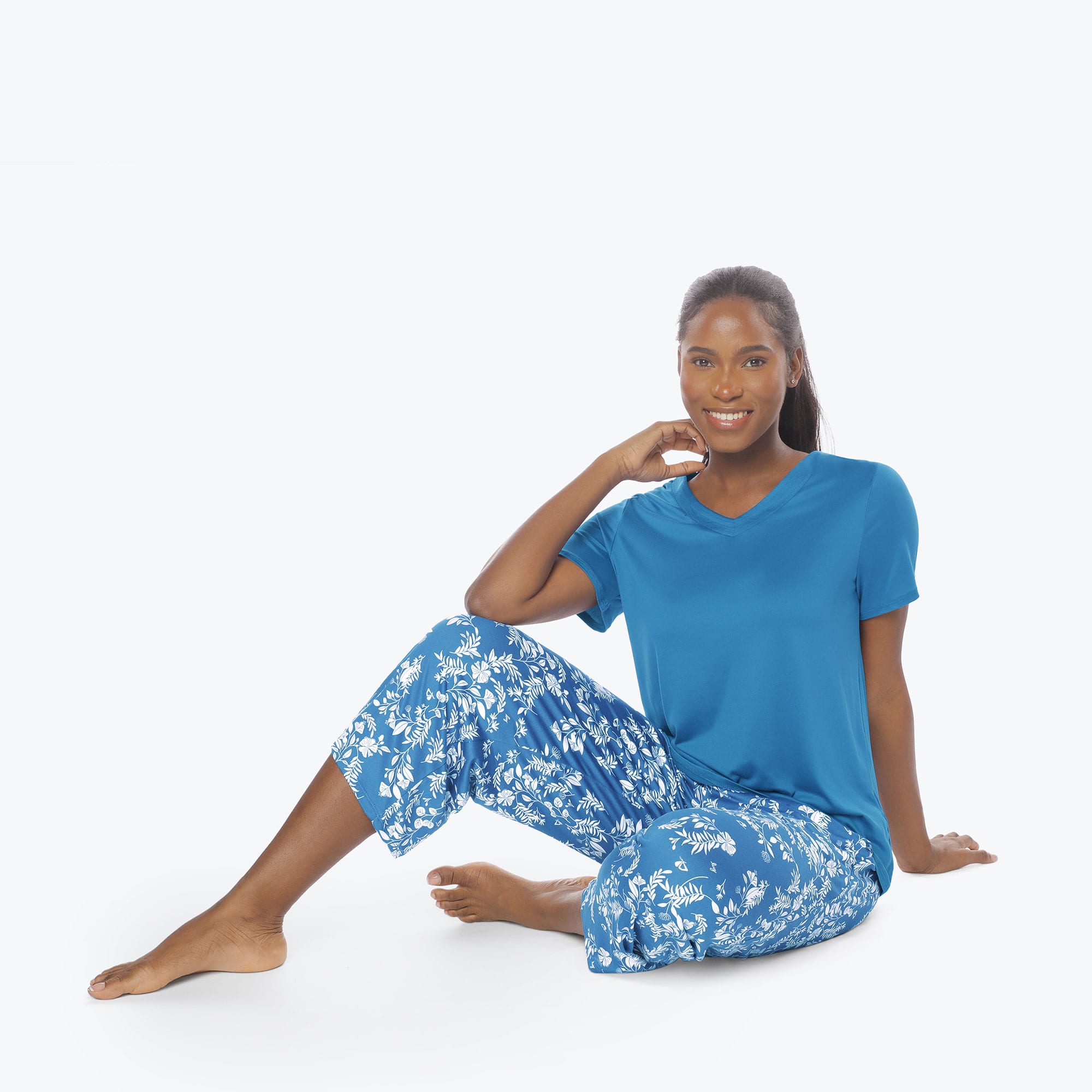 Boomerang Relaxed Tee & Cropped Pants&nbsp;Set - FLOURISH BLUE - Boomerang_Flourish_Blue_S_05a