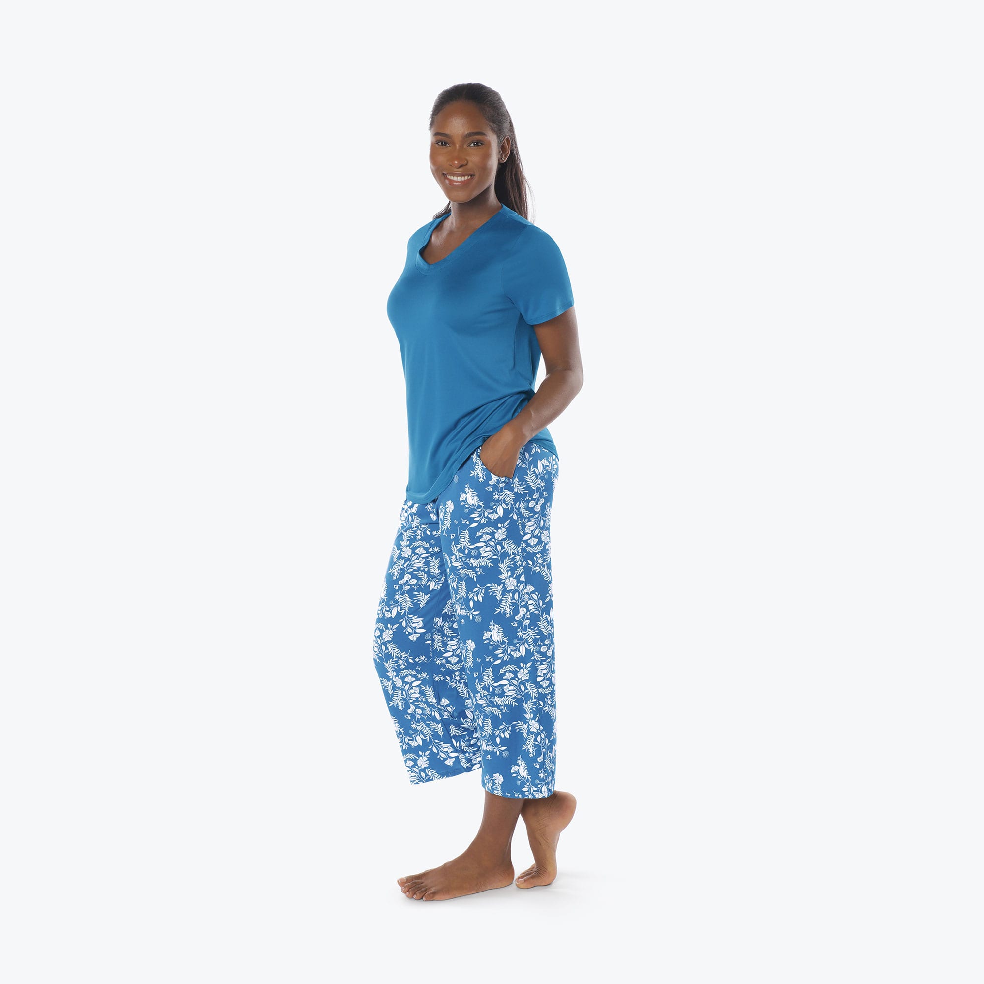 Boomerang Relaxed Tee & Cropped Pants Set - FLOURISH BLUE - Boomerang_Flourish_Blue_S_05b