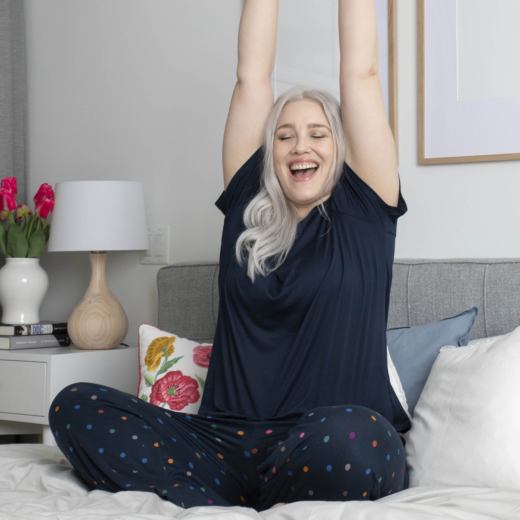 Boomerang Relaxed Tee & Cropped Pants Set - - Boomerang_Lifestyle_03