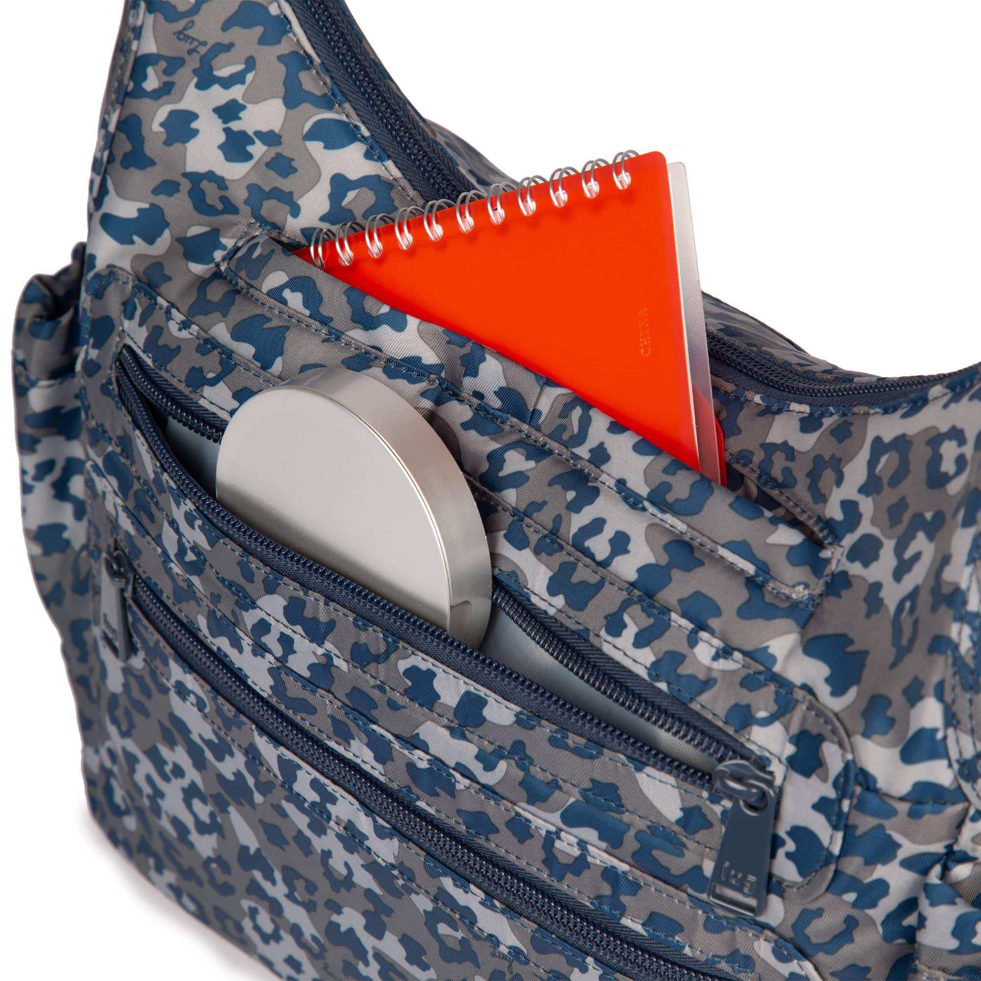 Camper 3 Shoulder Bag - SHIMMER WINE - Camper3_LeopardNavy_06a